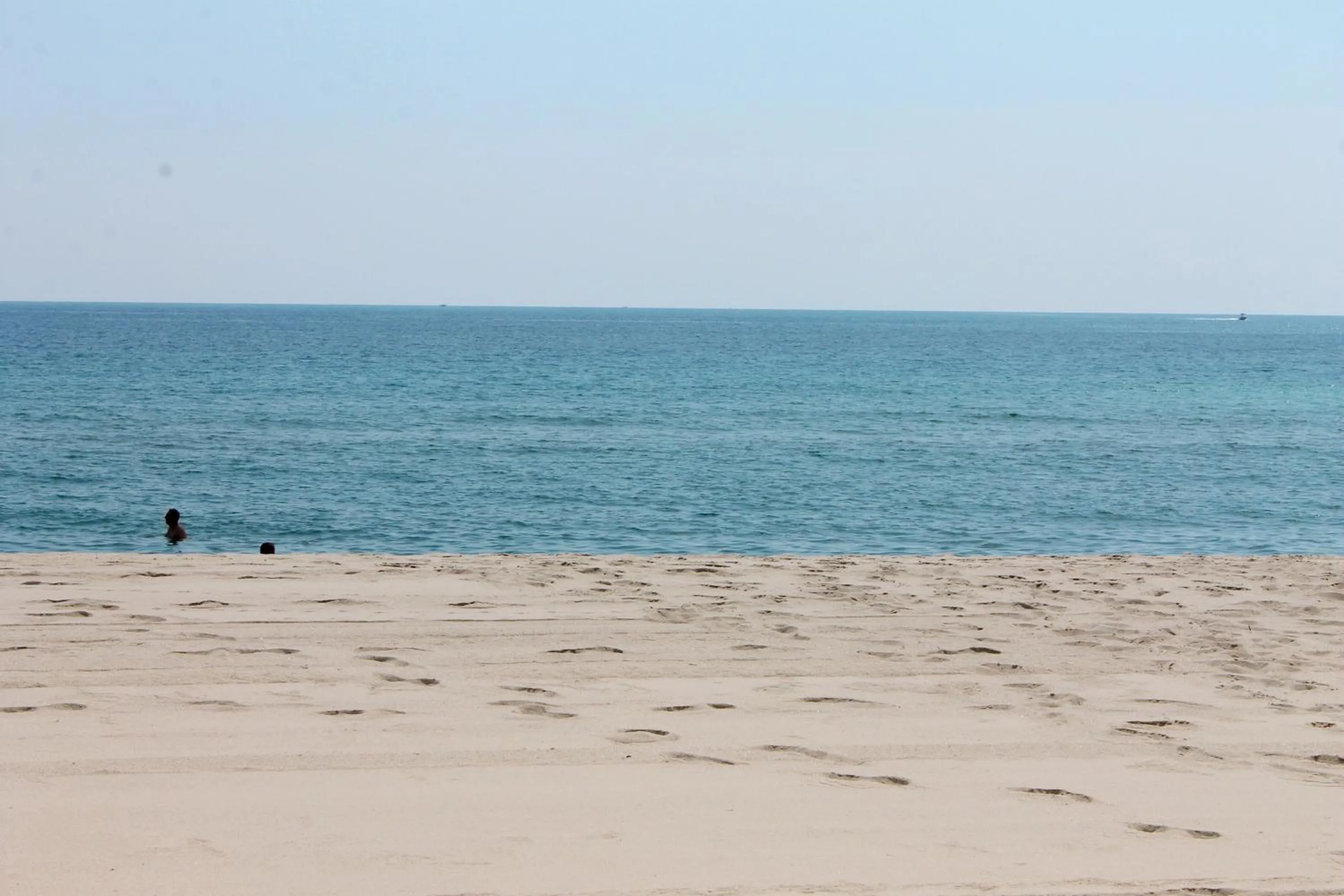 Marenas Resort PRIVATE UNIT daily refresh not included