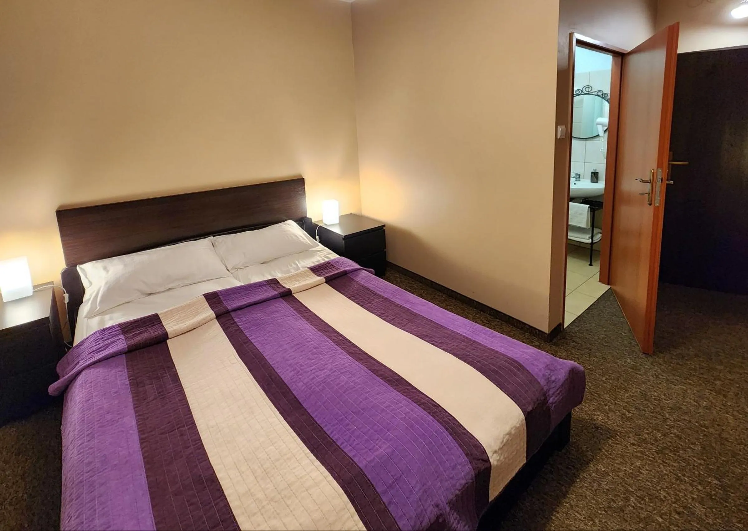 Bed in Hostel Zamość - pokoje gościnne - bezpłatny parking