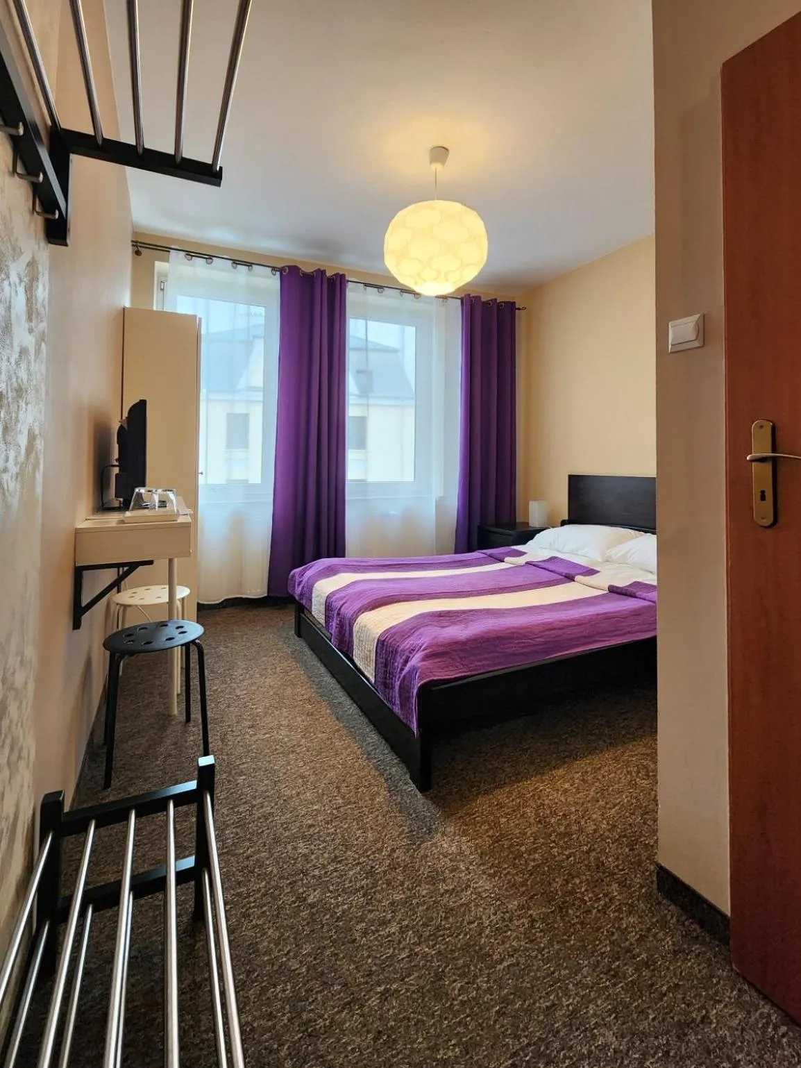 Bed in Hostel Zamość - pokoje gościnne - bezpłatny parking