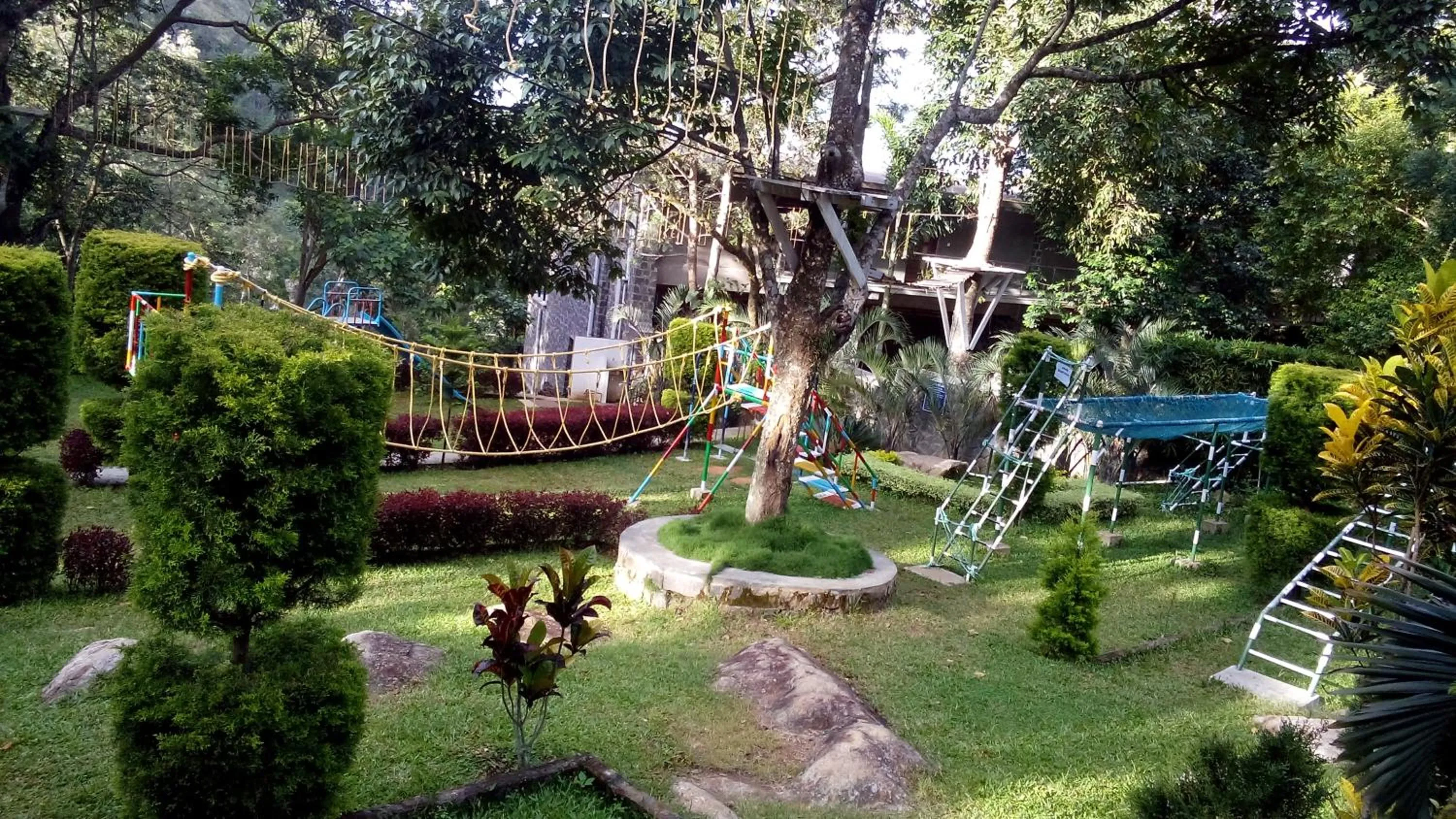 Children play ground in GReaT Trails Yercaud by GRT Hotels
