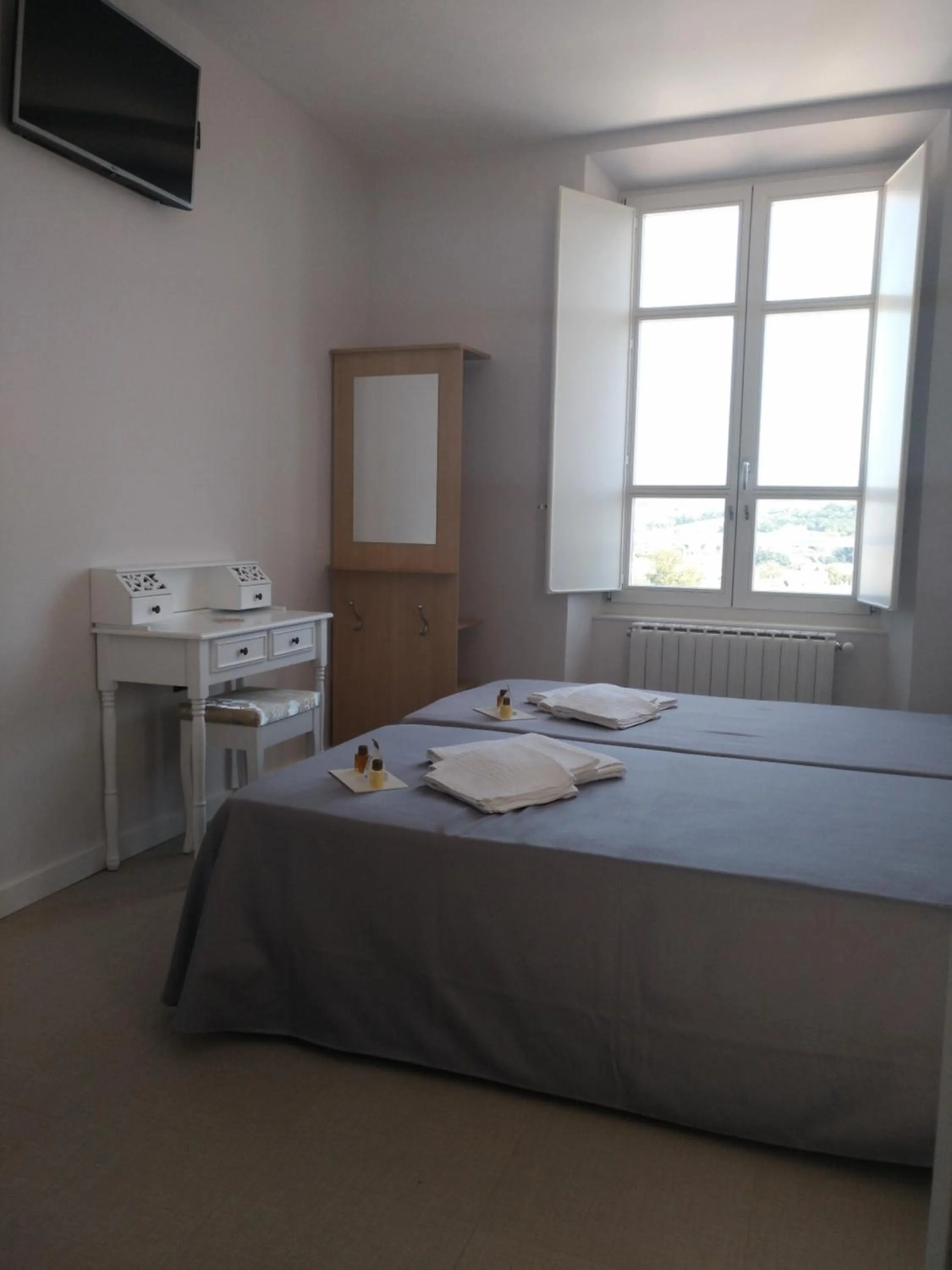 Bed in Pension-Albergue Don Alvaro