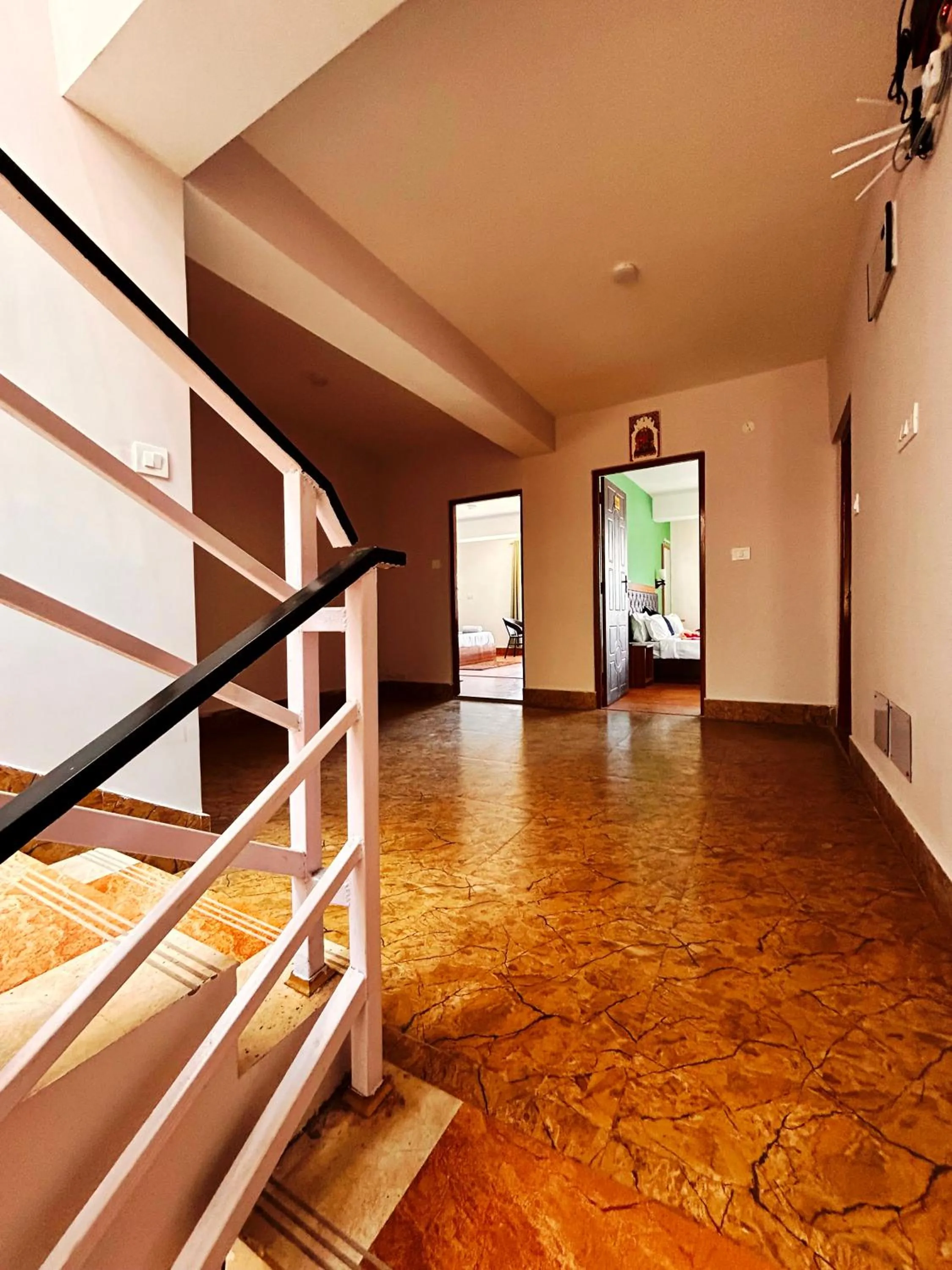 Restaurant/places to eat in DISHA SILVER PEAK Hotel