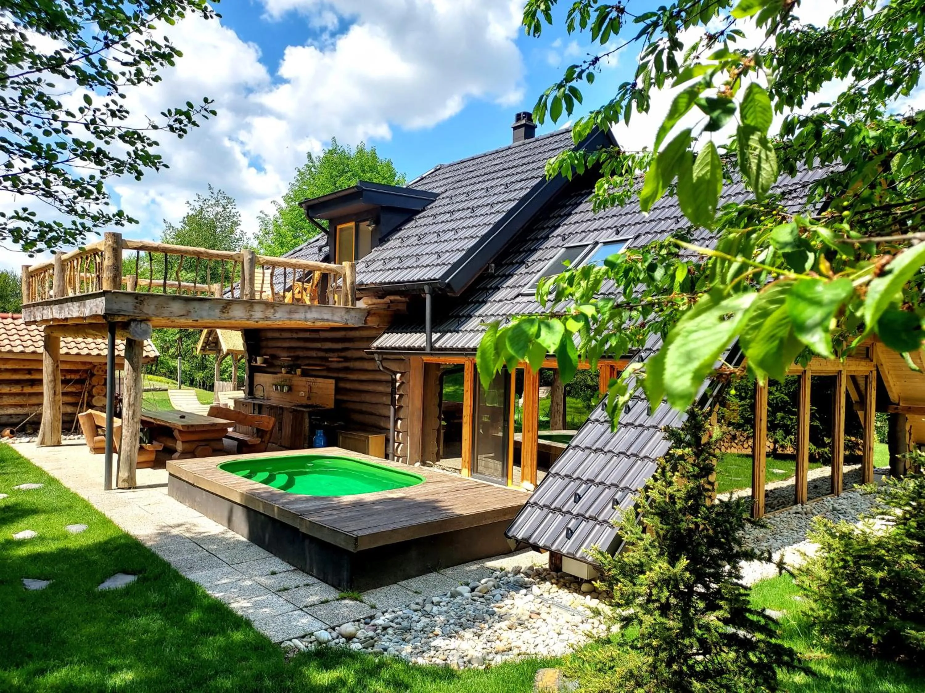 Swimming pool in Koča na samem