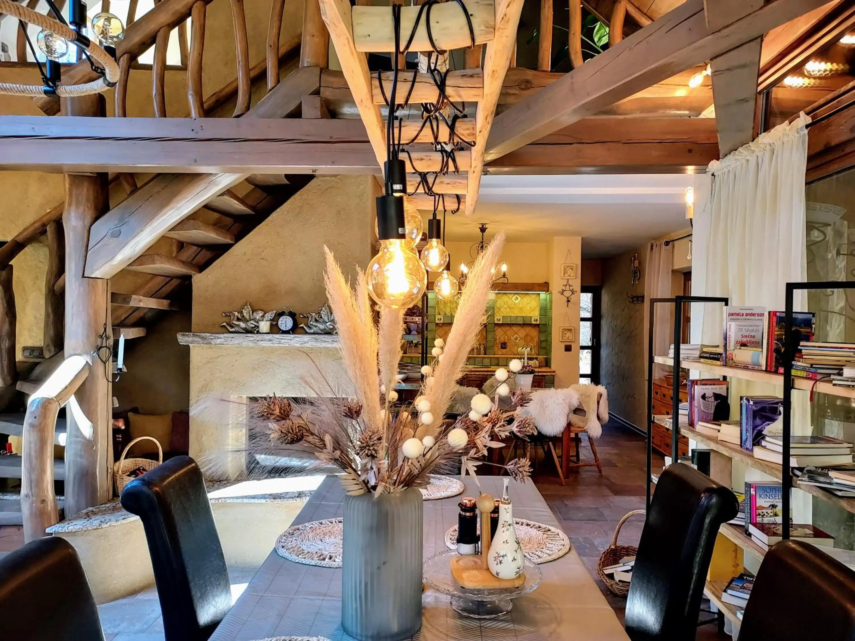 Dining area in Koča na samem