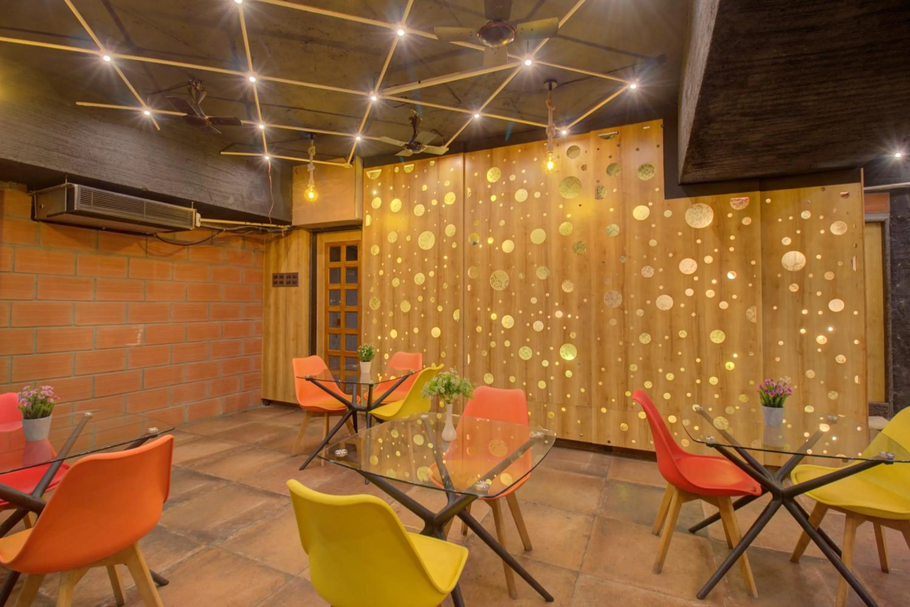 Restaurant/places to eat in Greenstones Boutique Hotel