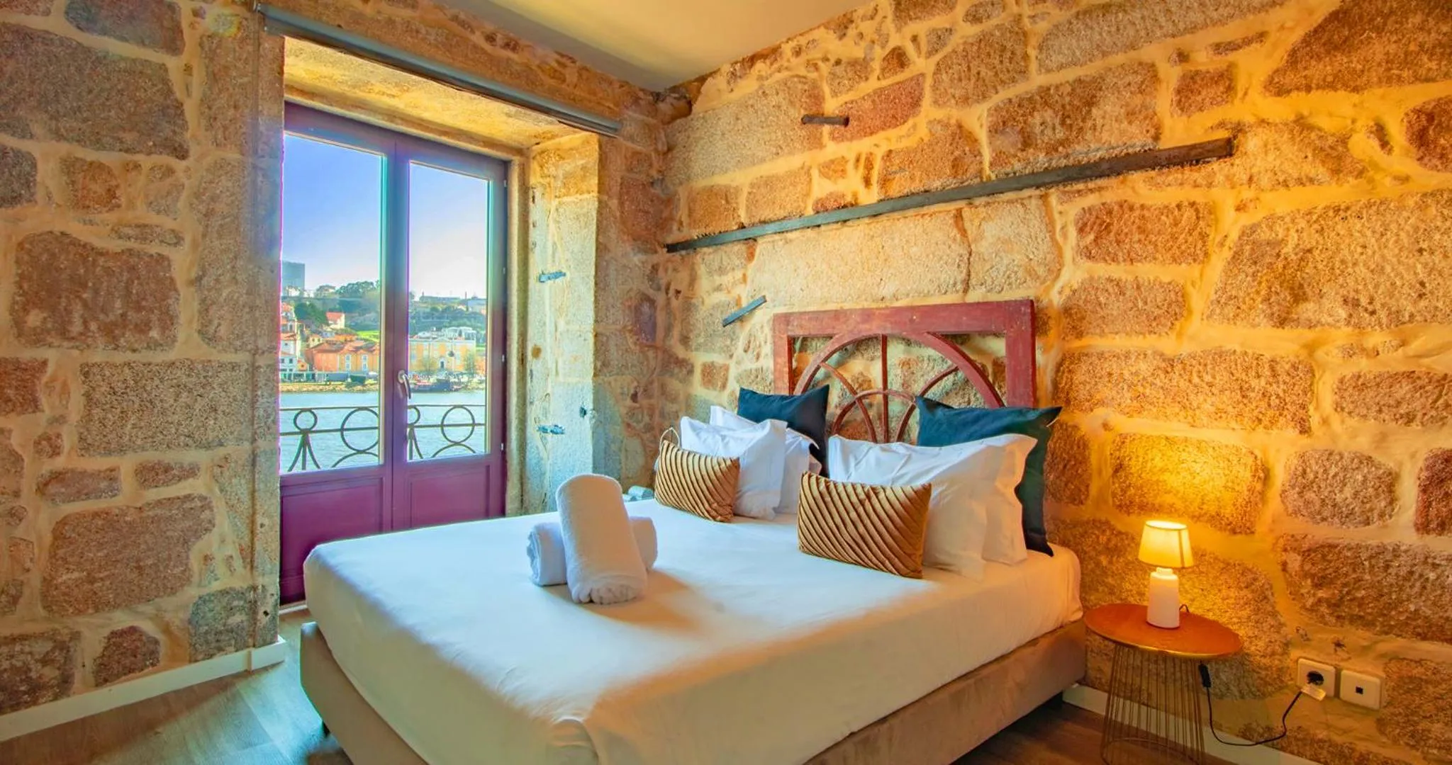 Decorative detail, Bed in RIBEIRA by YoursPorto