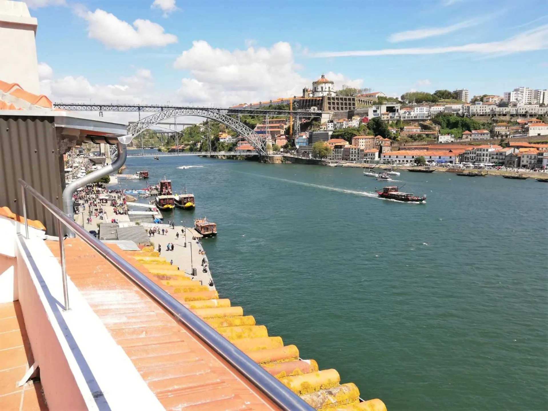Balcony/Terrace in RIBEIRA by YoursPorto