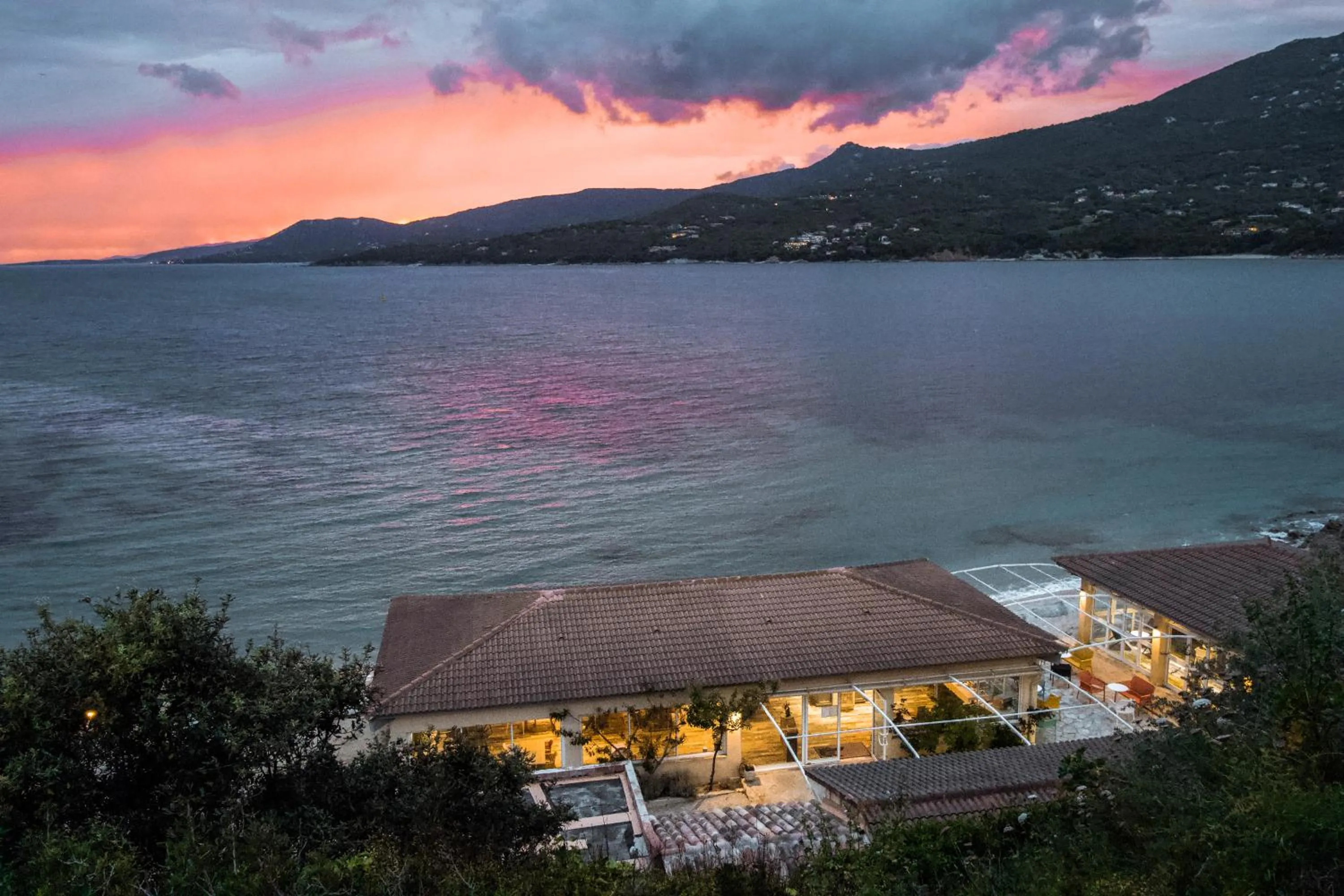 Natural landscape in Hôtel Sampiero