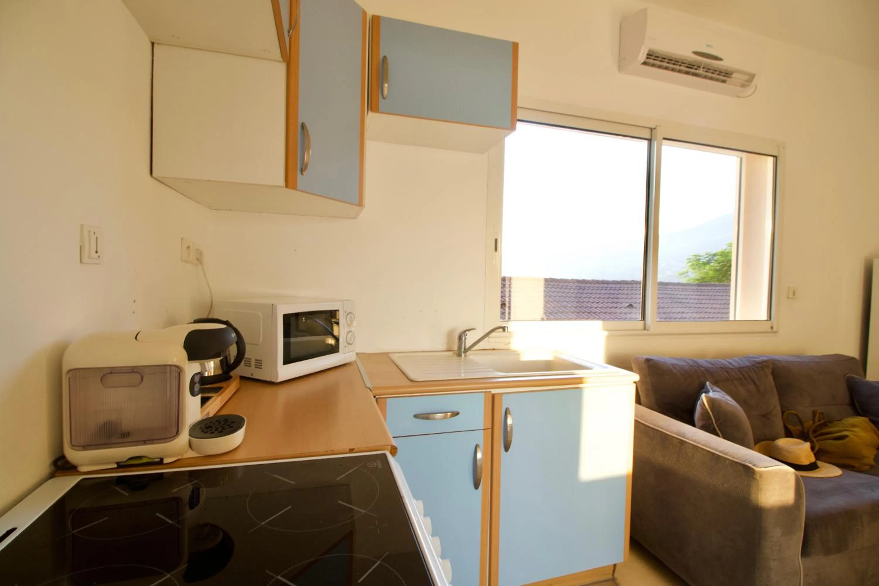 Kitchen or kitchenette in Hôtel Sampiero