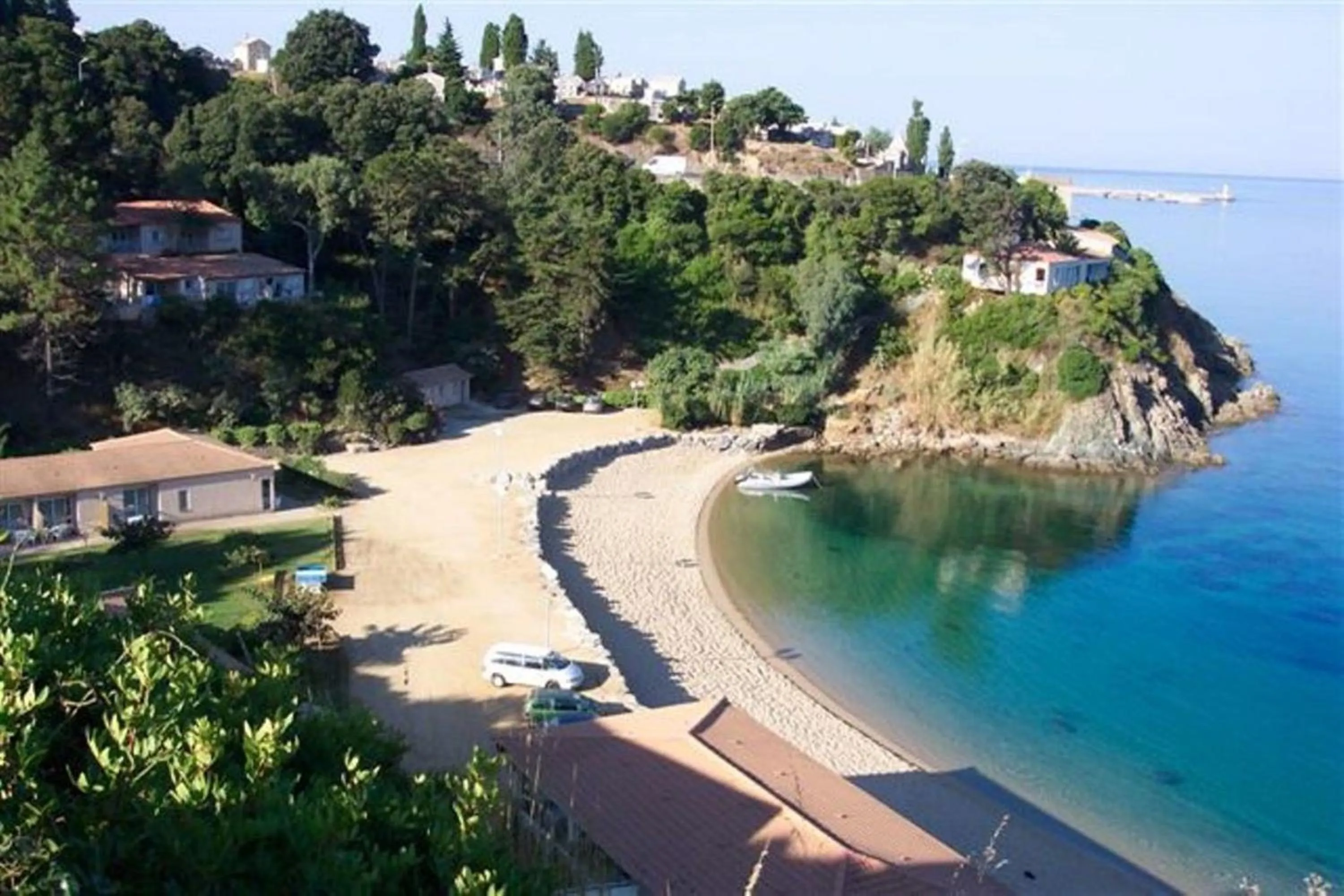 Facade/entrance in Hôtel Sampiero