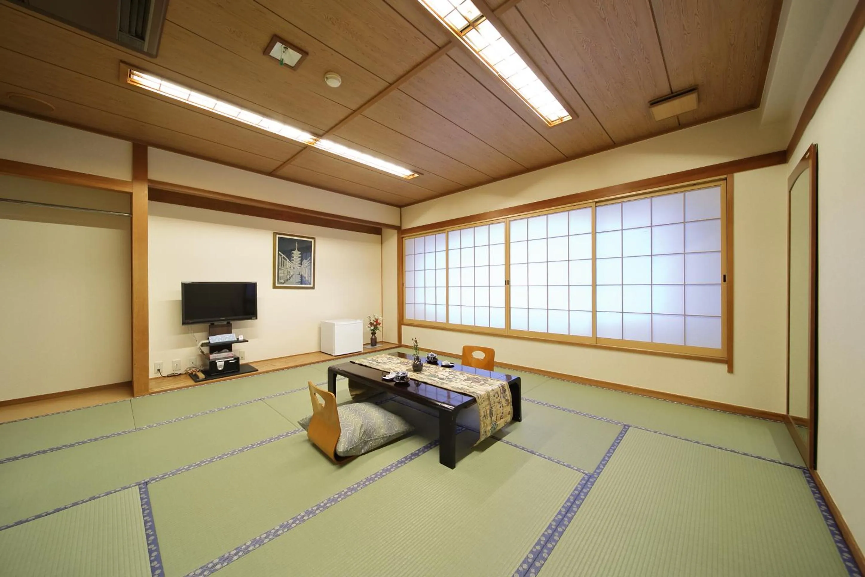 Photo of the whole room in Saga Grace Hotel