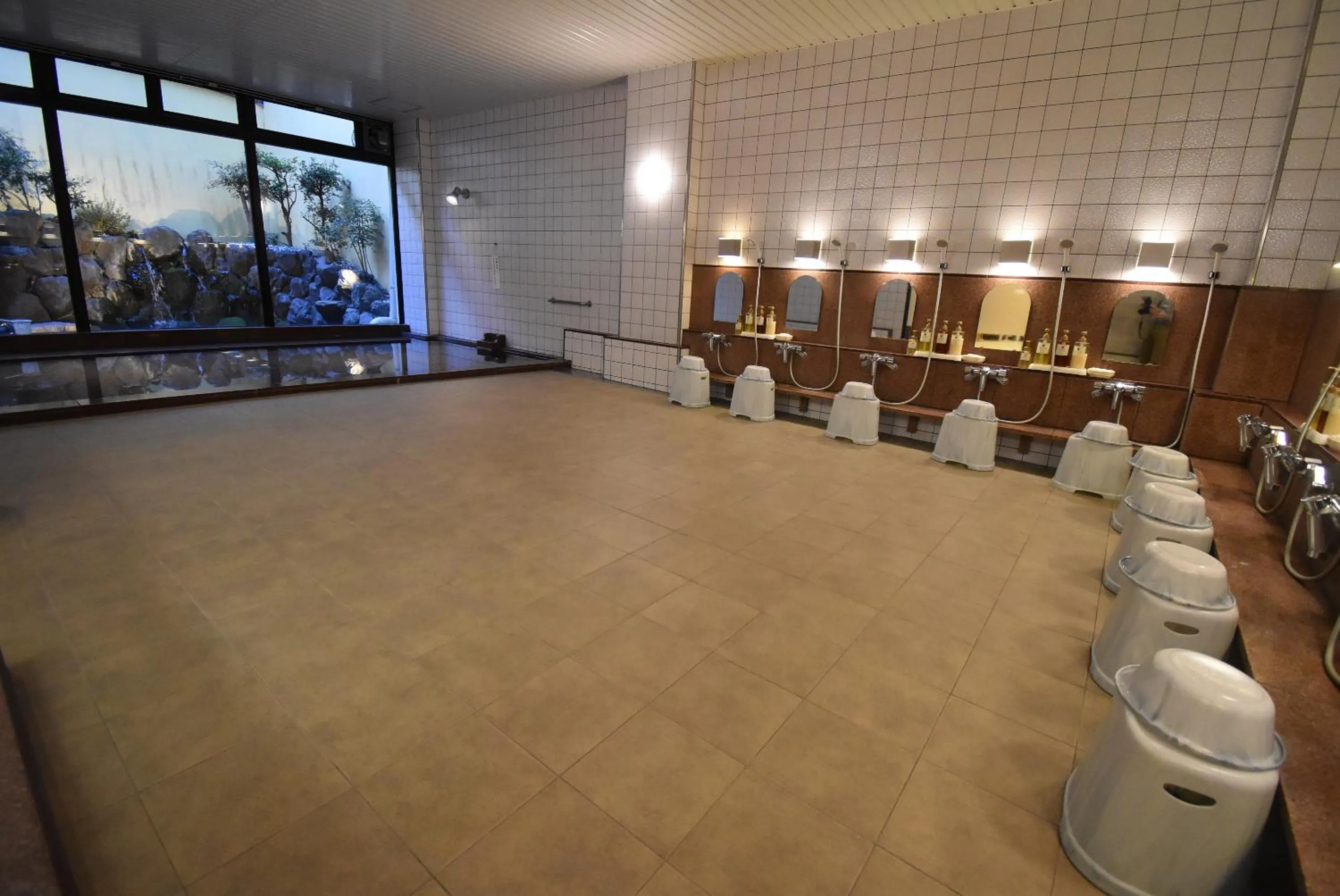 Public Bath in Saga Grace Hotel