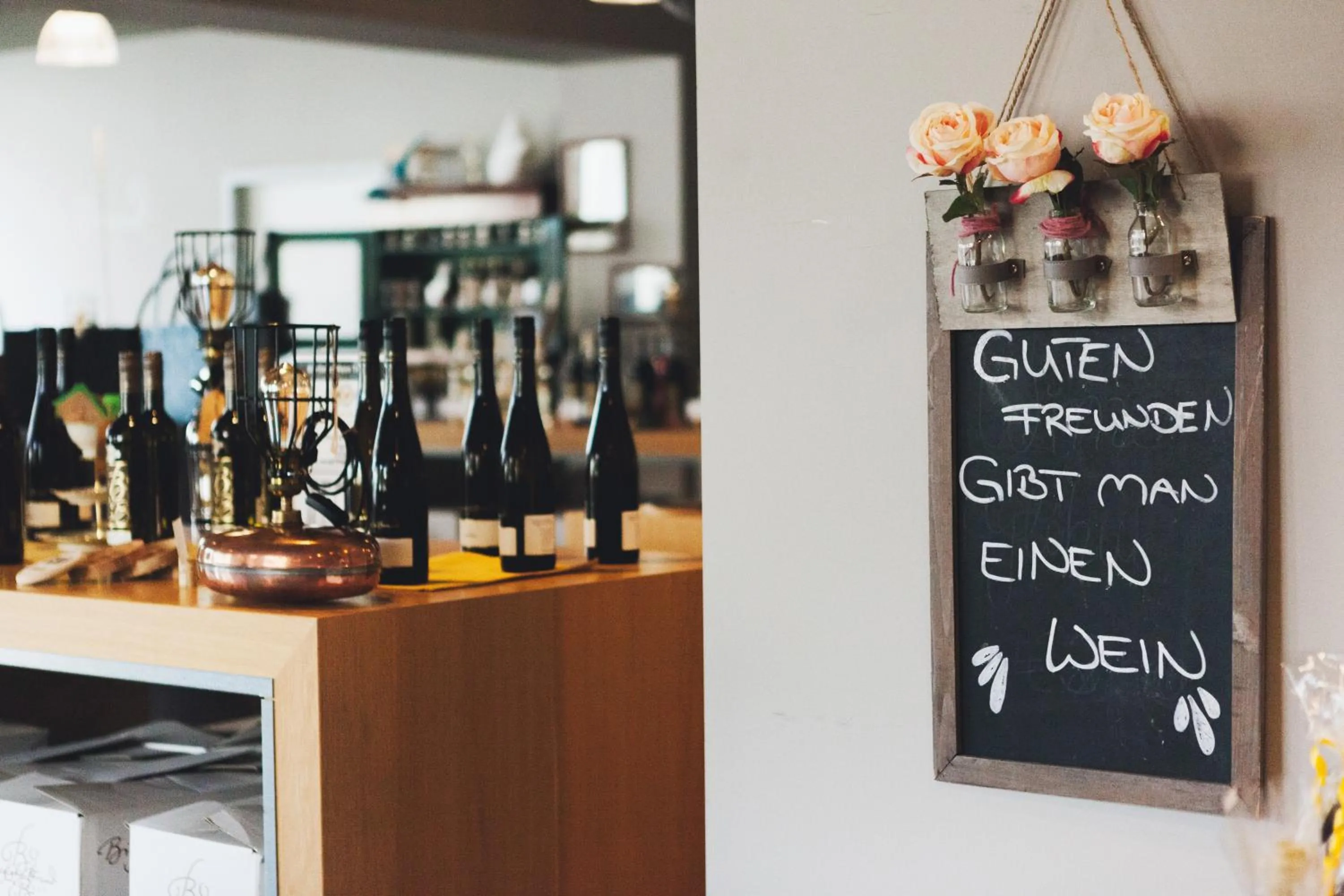 On-site shops in Weinhotel Kaisergarten