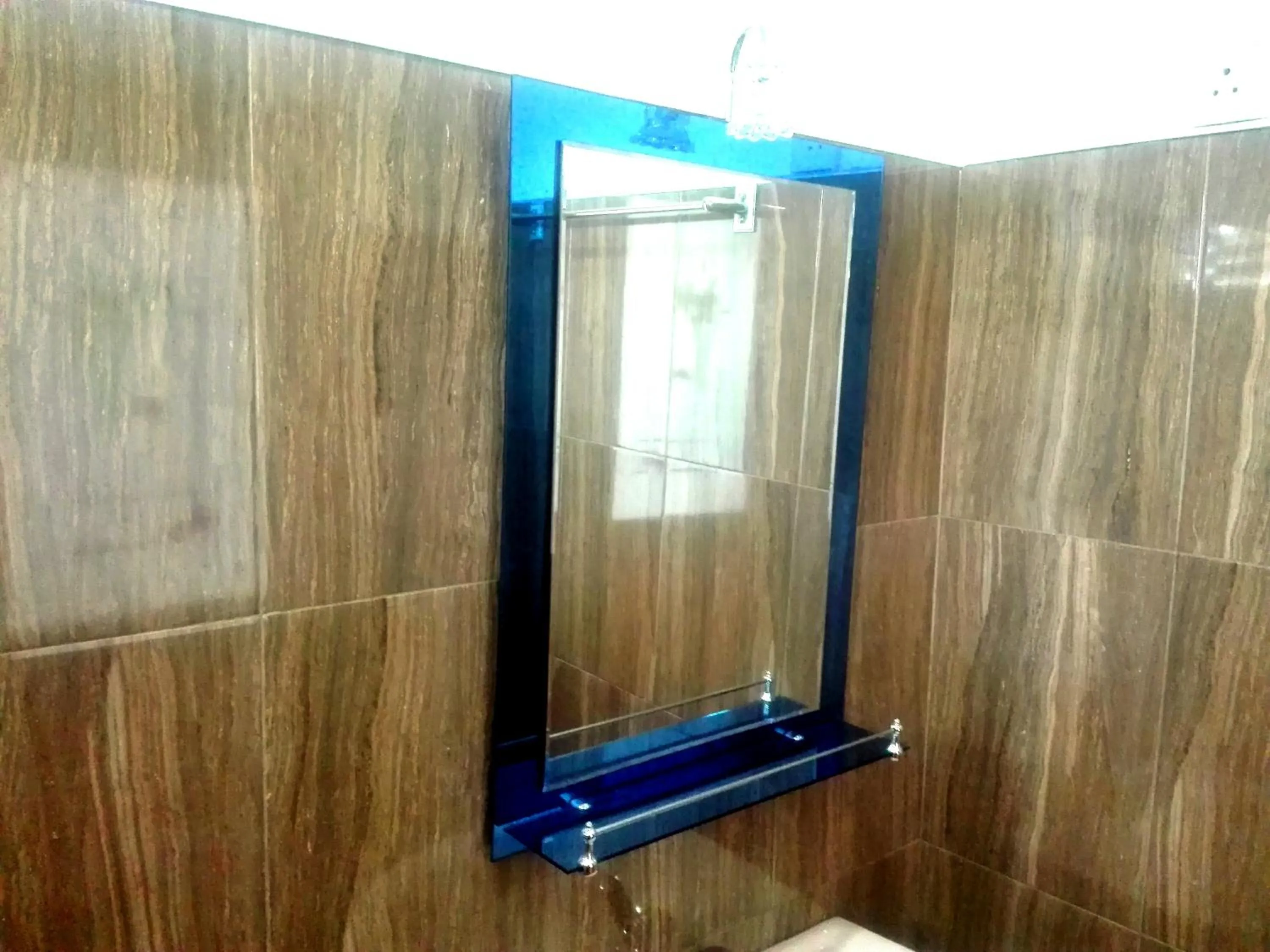 Toilet in Takeshi Inn