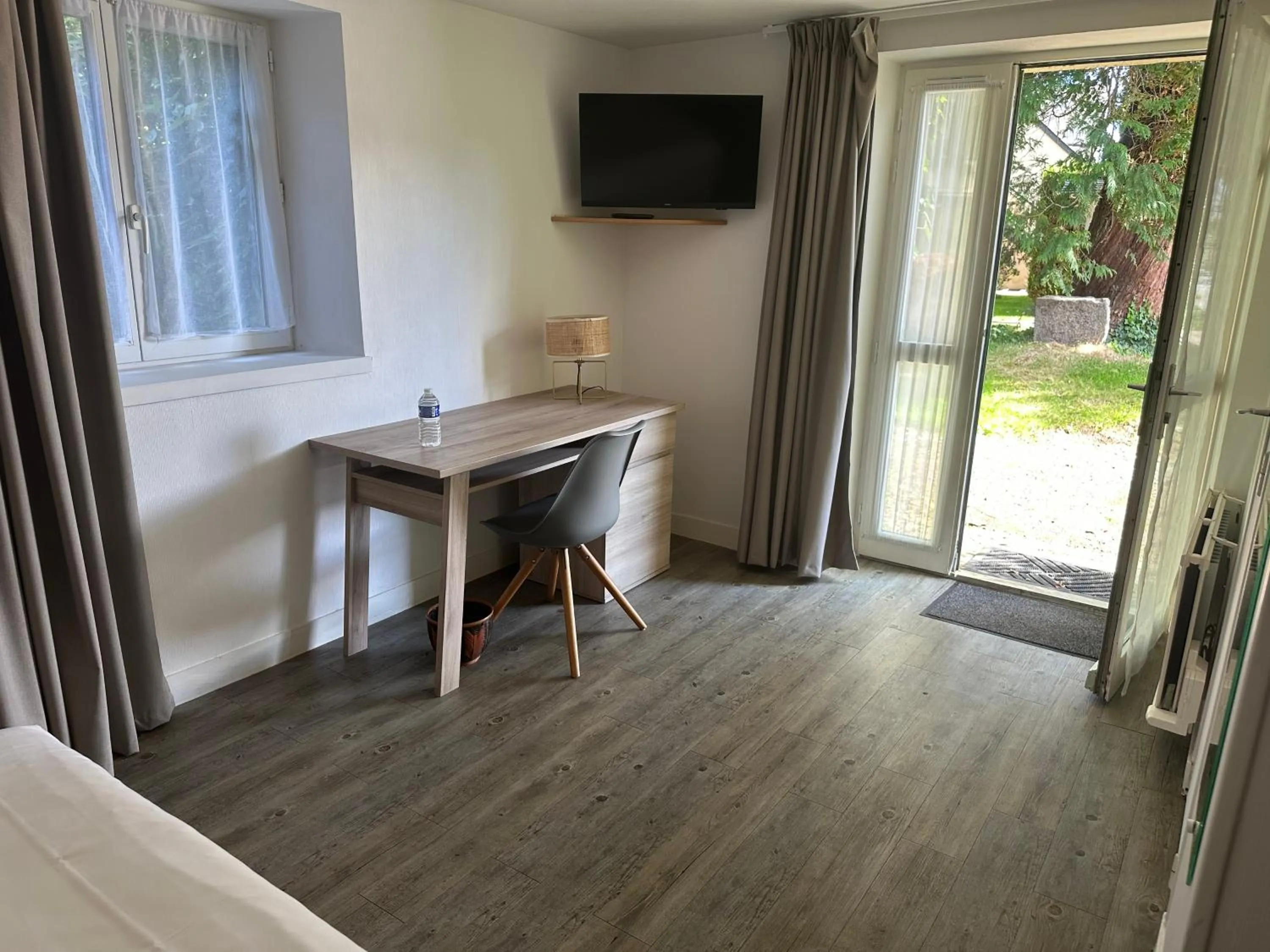 Logis Hôtel La Demeure du Perron