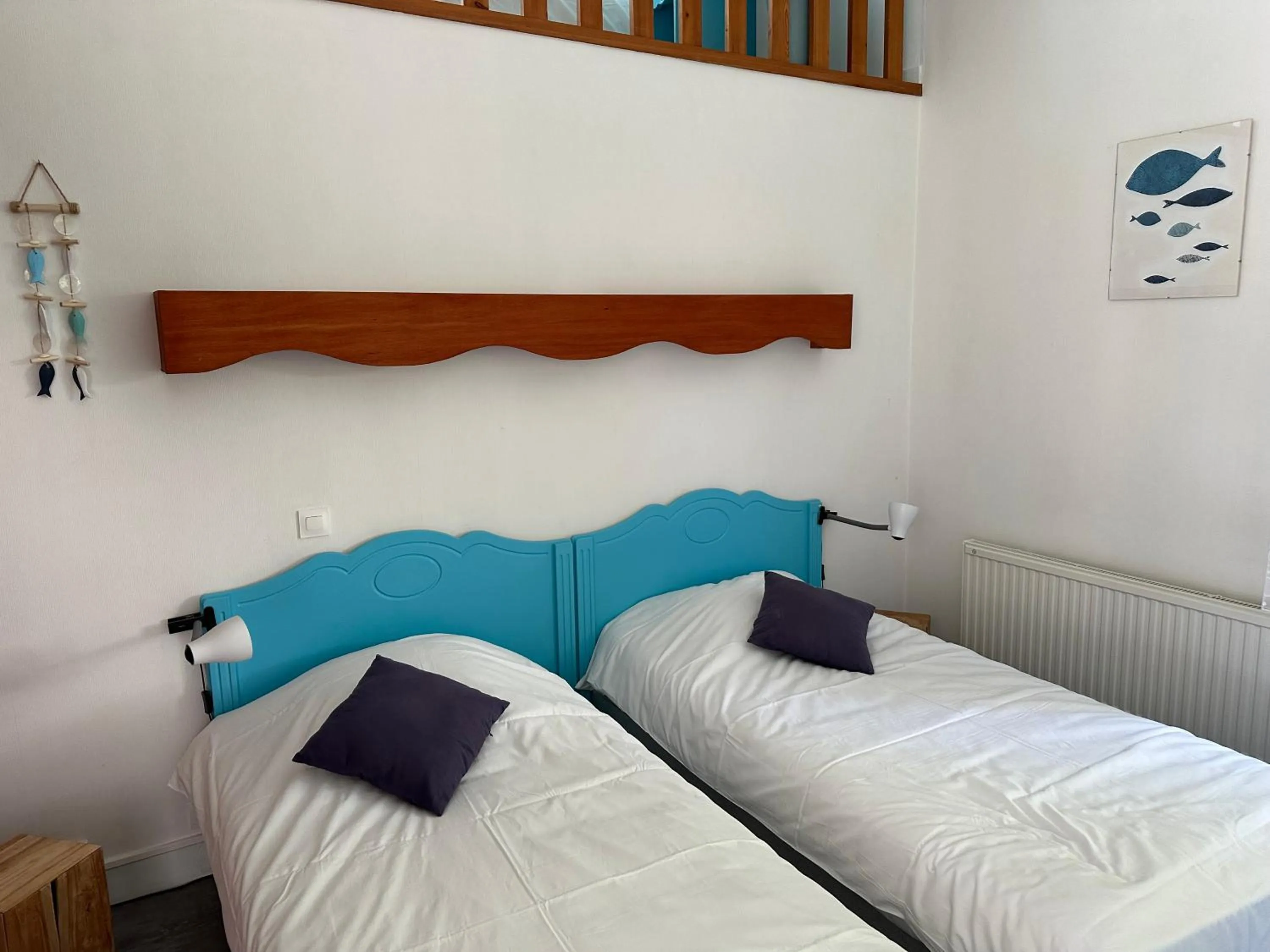 Bed in Logis Hôtel La Demeure du Perron