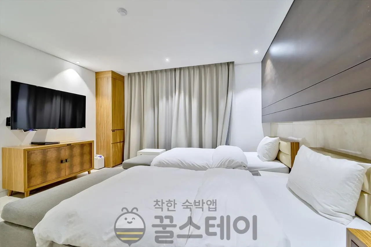Bed in Golden Hotel Incheon