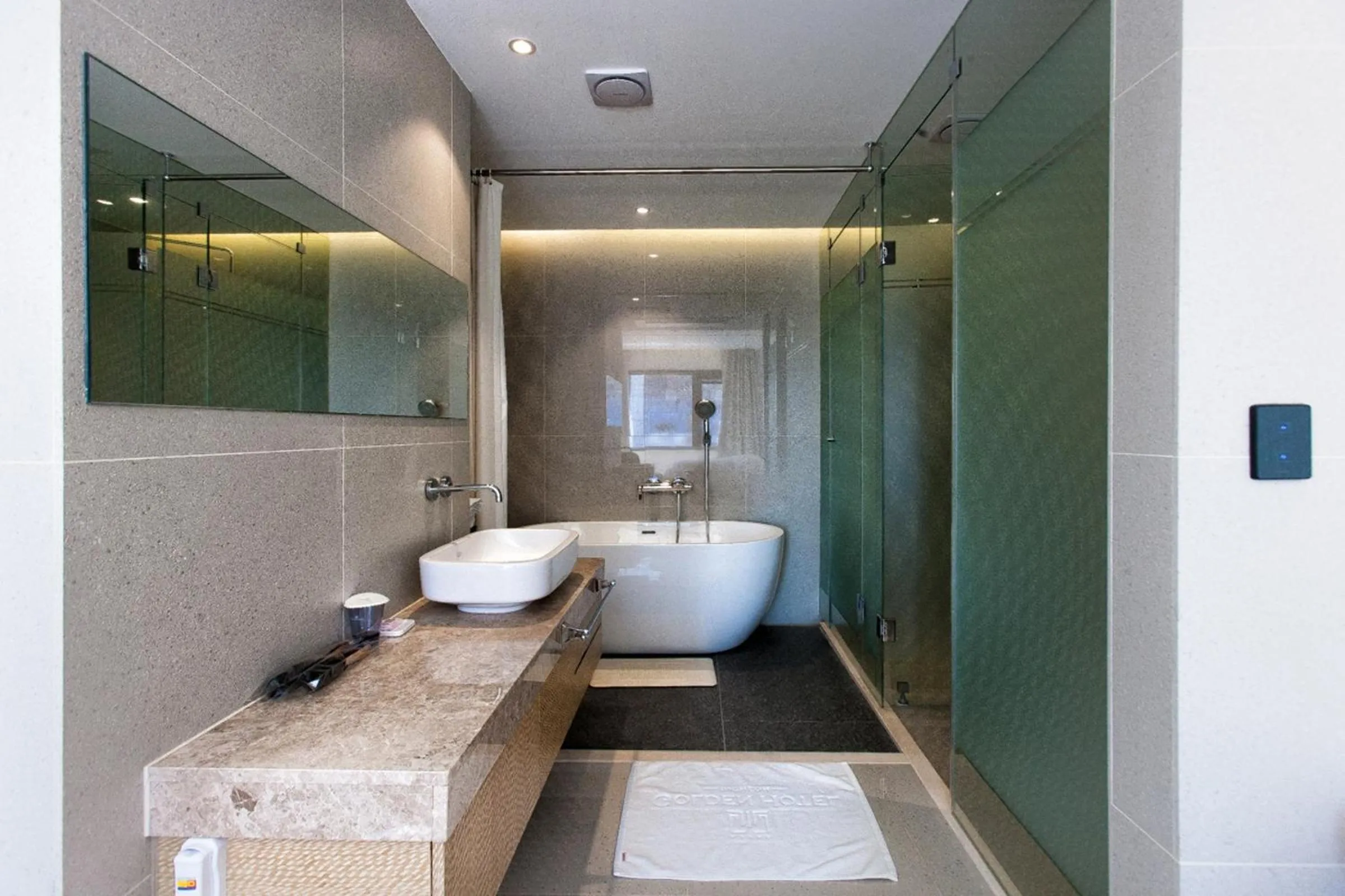 Decorative detail in Golden Hotel Incheon