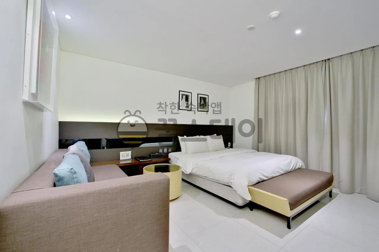 Bed in Golden Hotel Incheon