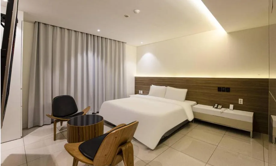 Bed in Golden Hotel Incheon