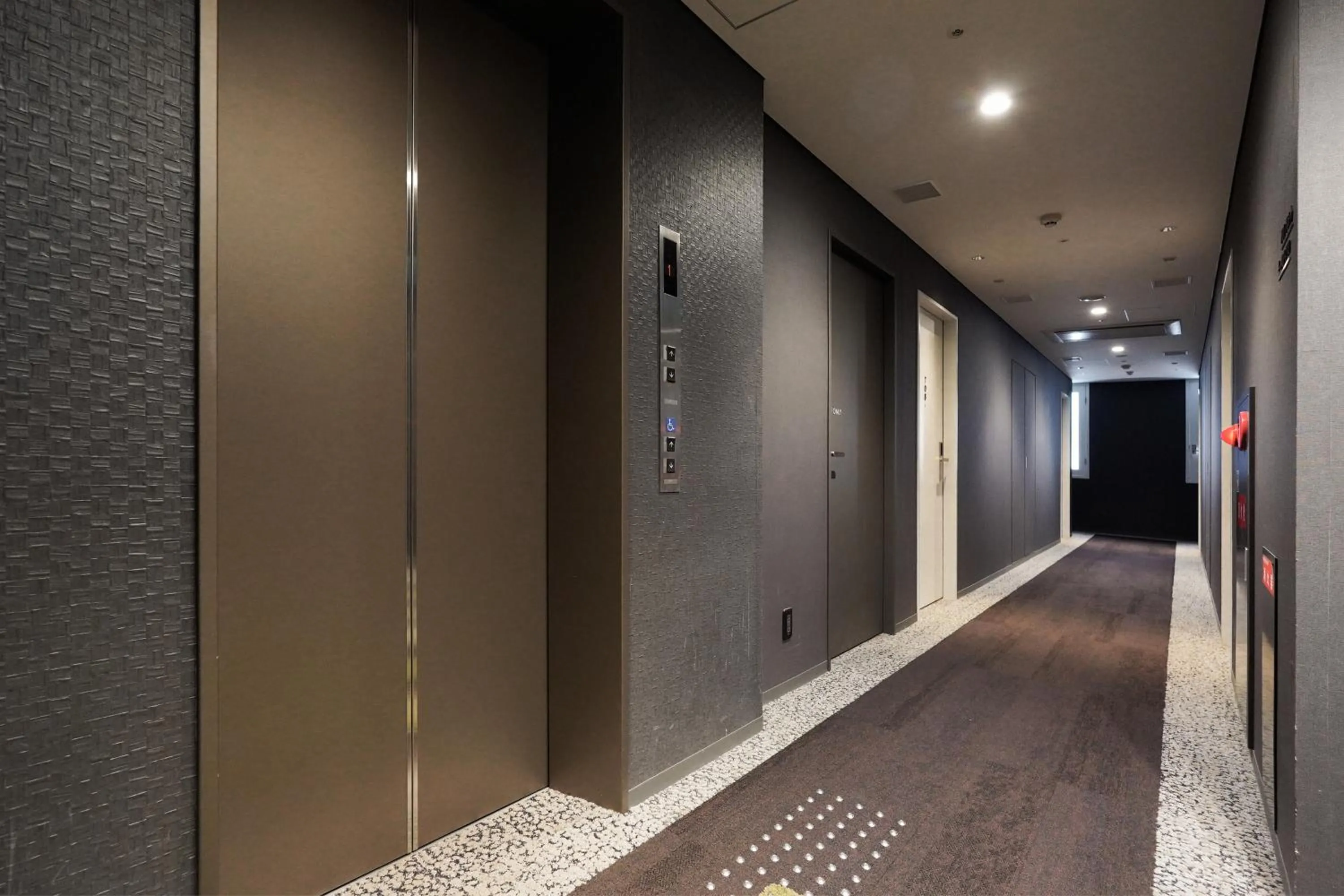 elevator in Park Central Sakura Hotel