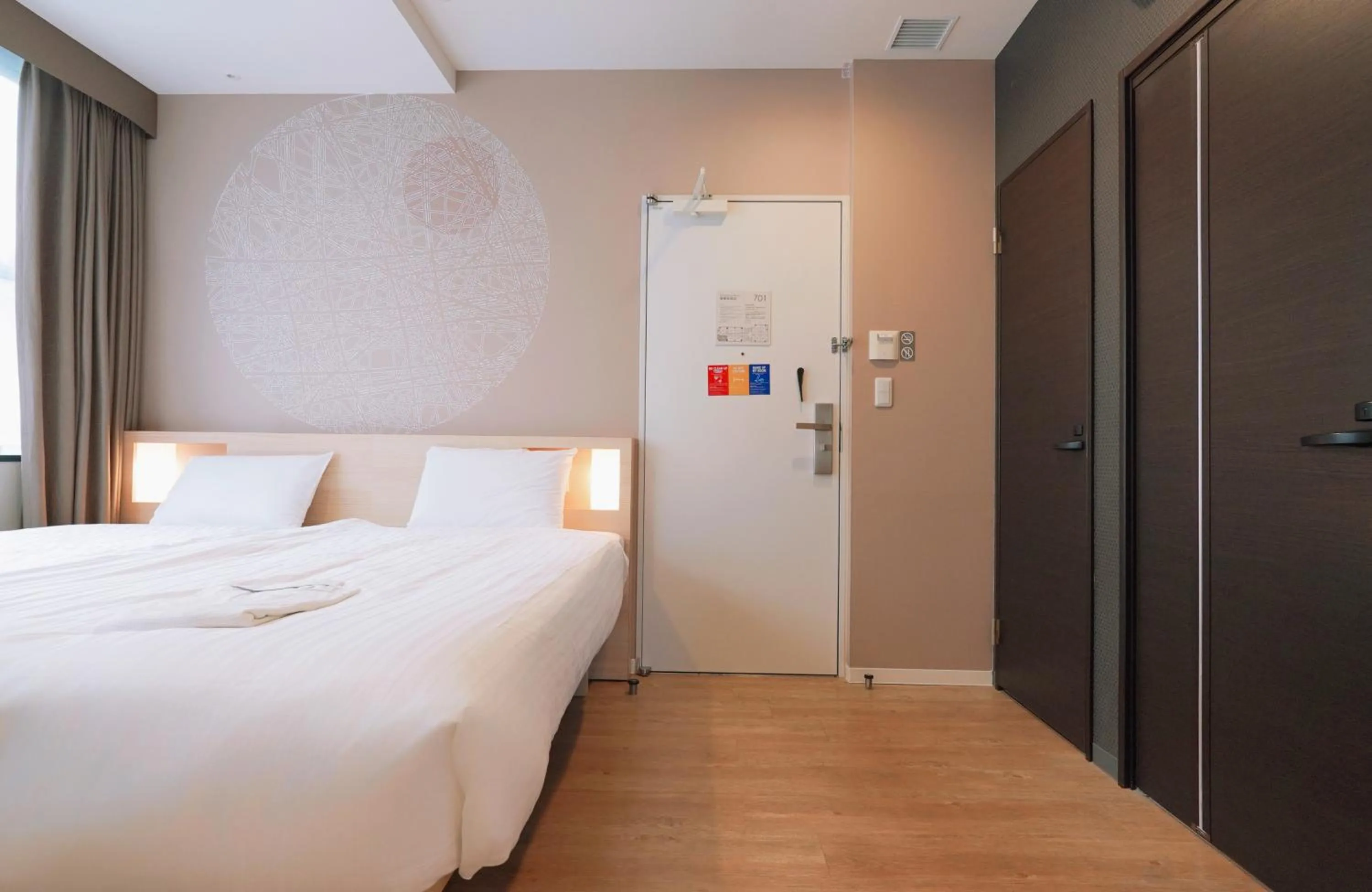 Bed in Park Central Sakura Hotel