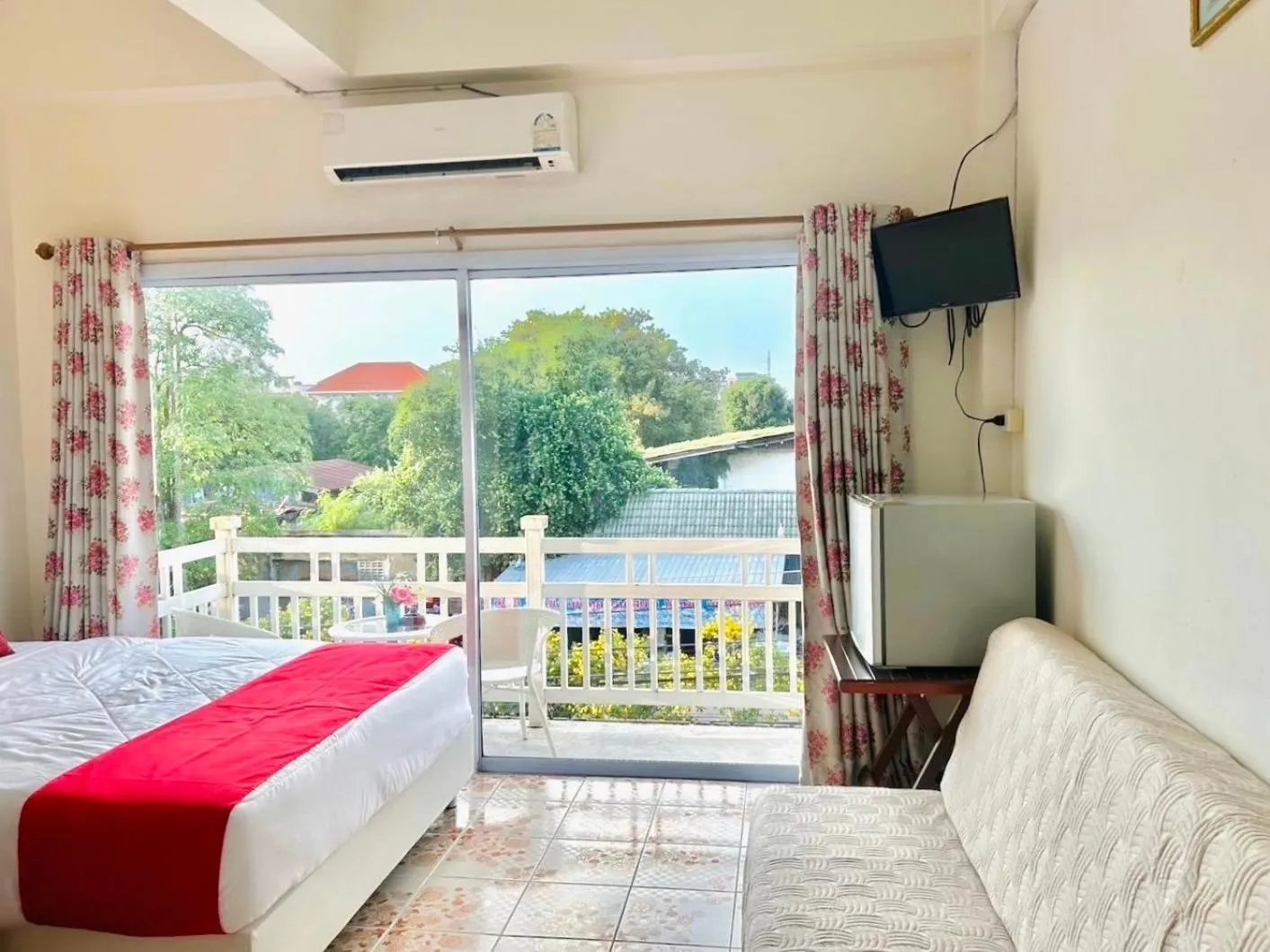 View (from property/room), Bed in Home One Love Ayutthaya GH