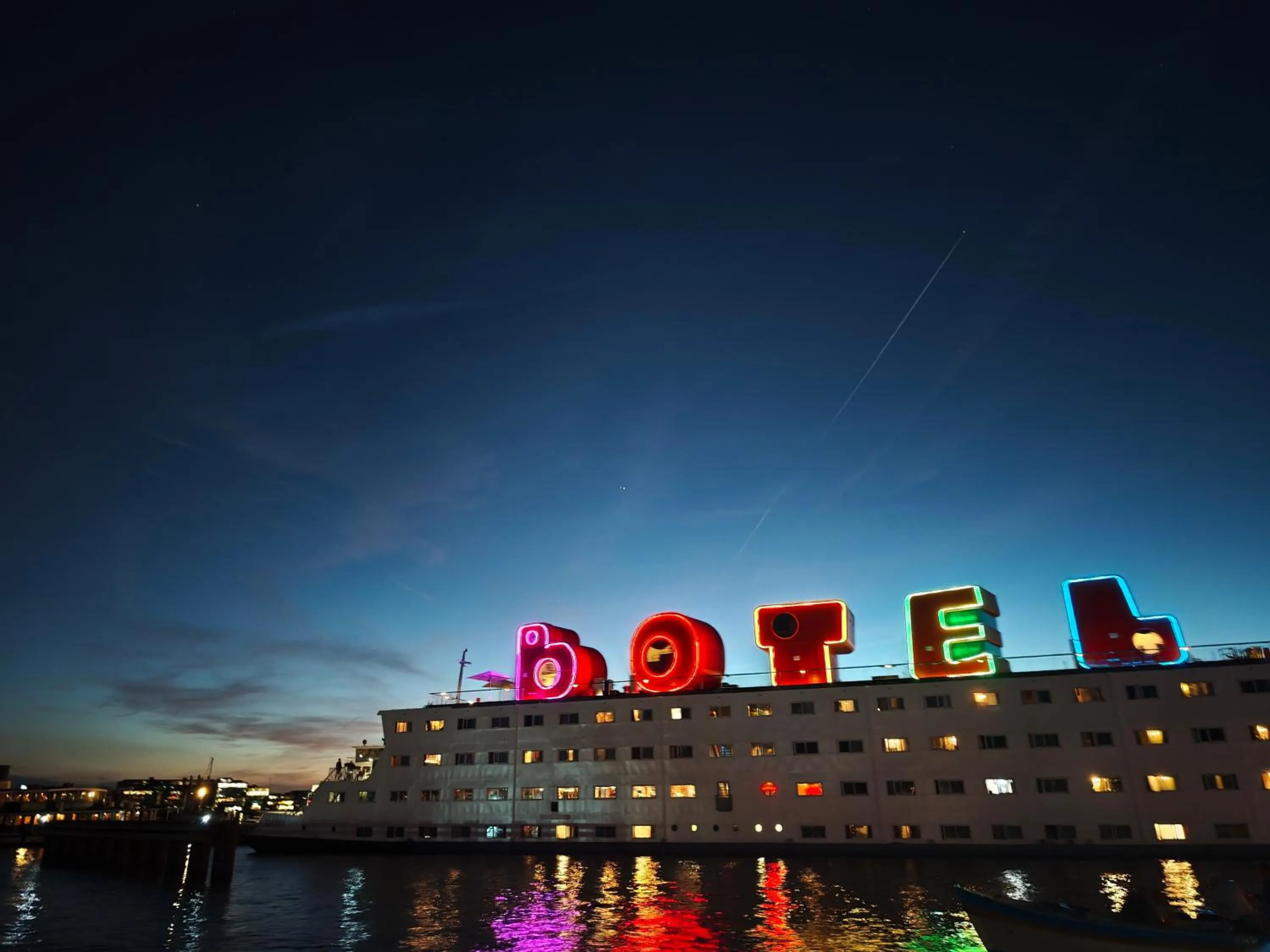 Property building in Botel