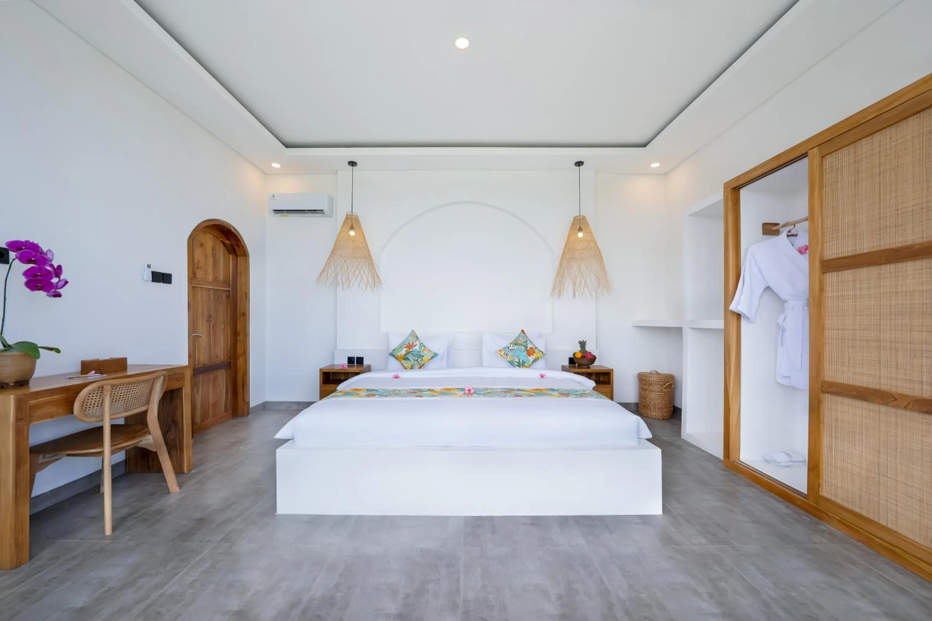 Photo of the whole room, Bed in Villa Greenland Canggu by Nagisa Bali