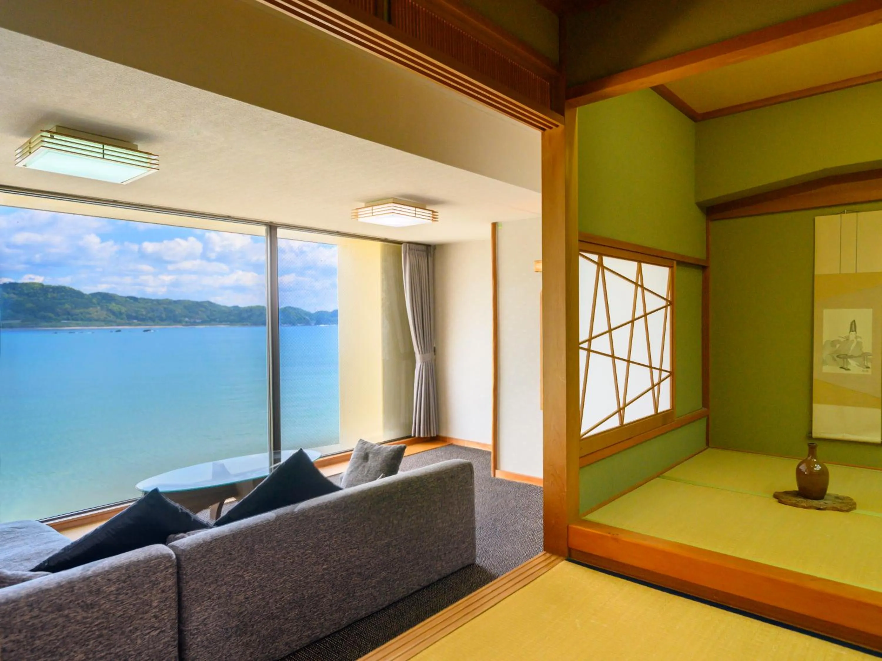 Living room in KAMENOI HOTEL Nachi Katsuura