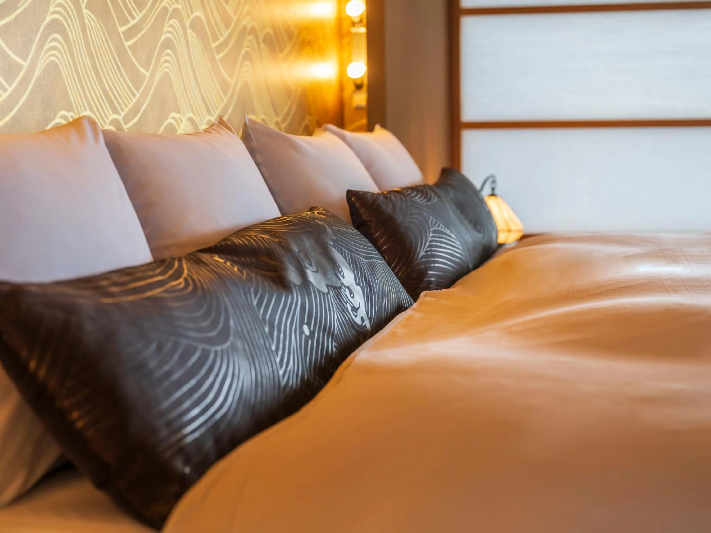 Photo of the whole room, Bed in KAMENOI HOTEL Nachi Katsuura