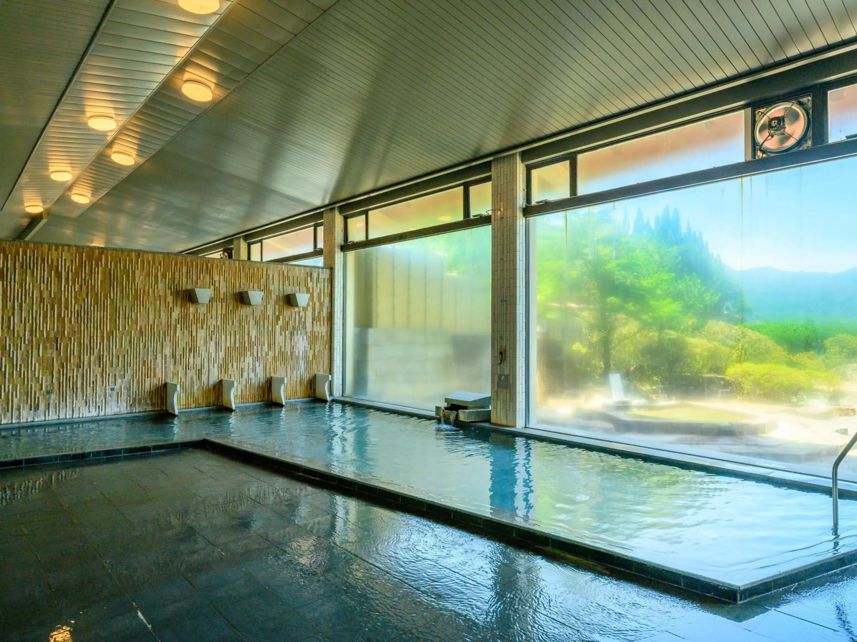 Hot Spring Bath in KAMENOI HOTEL Nachi Katsuura