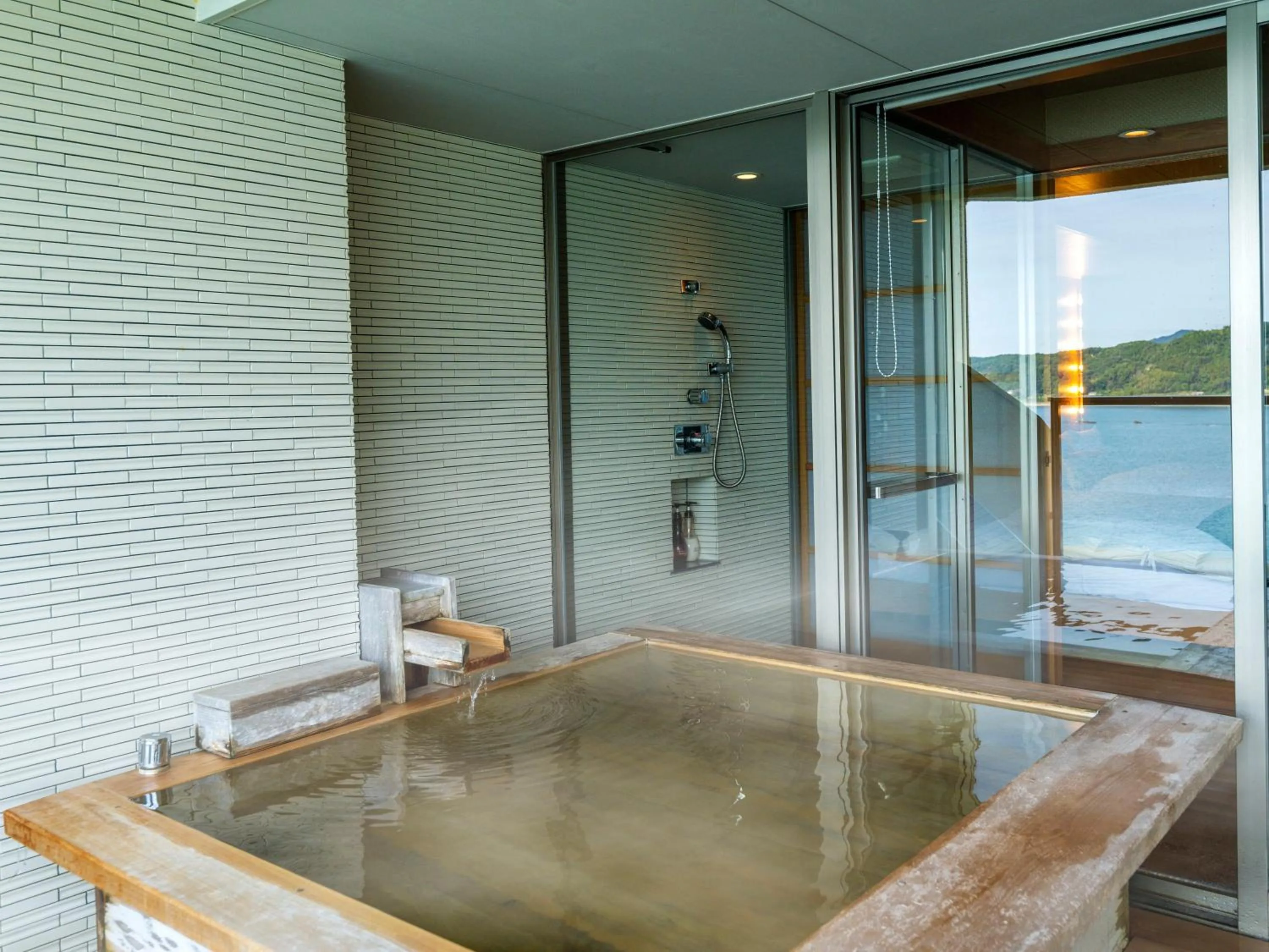 Hot Tub in KAMENOI HOTEL Nachi Katsuura