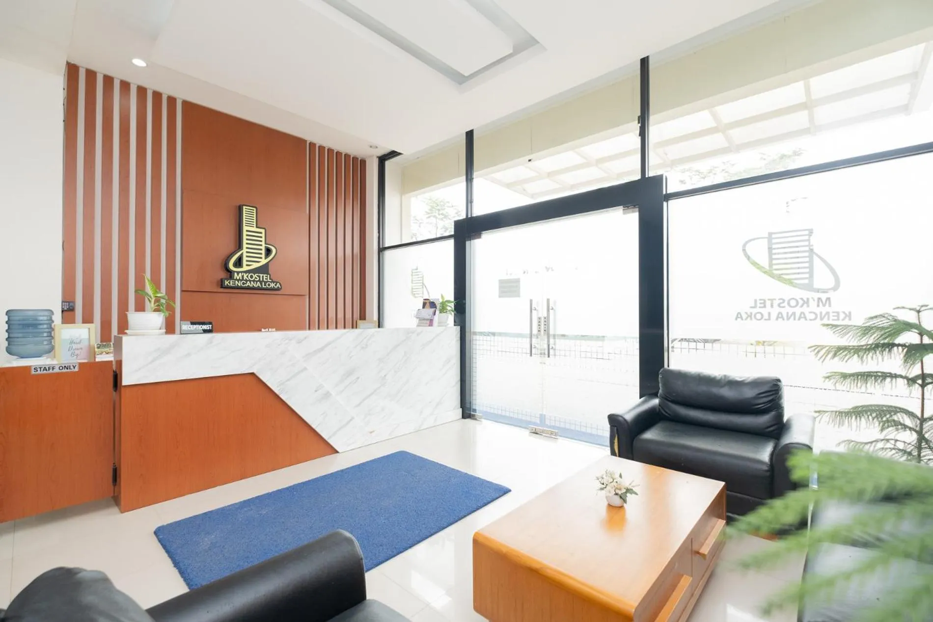 Lobby or reception in RedLiving Syariah Apartemen MKostel - Tower A1 Kencana Loka