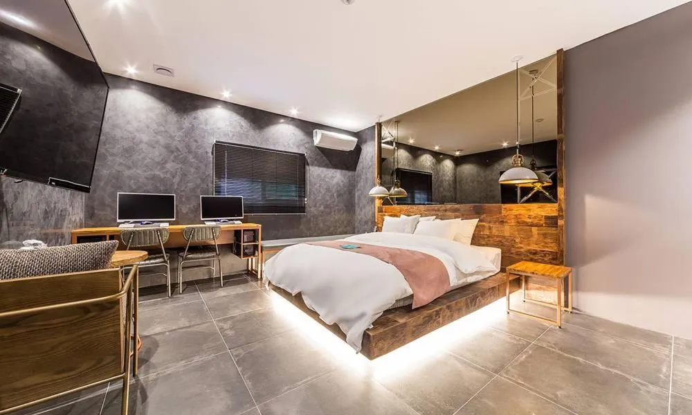 Bedroom in Guri Hotel In cafe