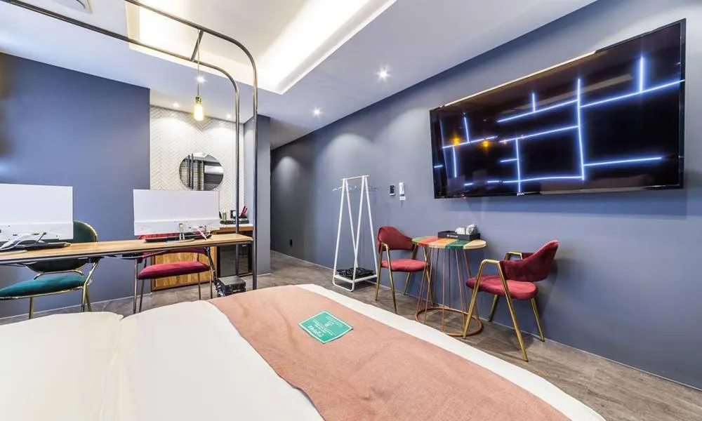 TV and multimedia in Guri Hotel In cafe