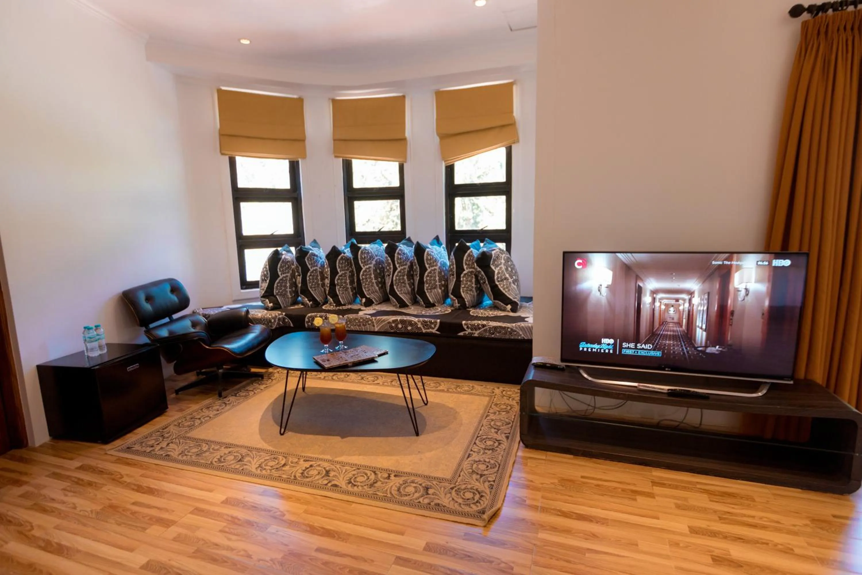 Living room in Bellagio Hills Hotel and Restaurant