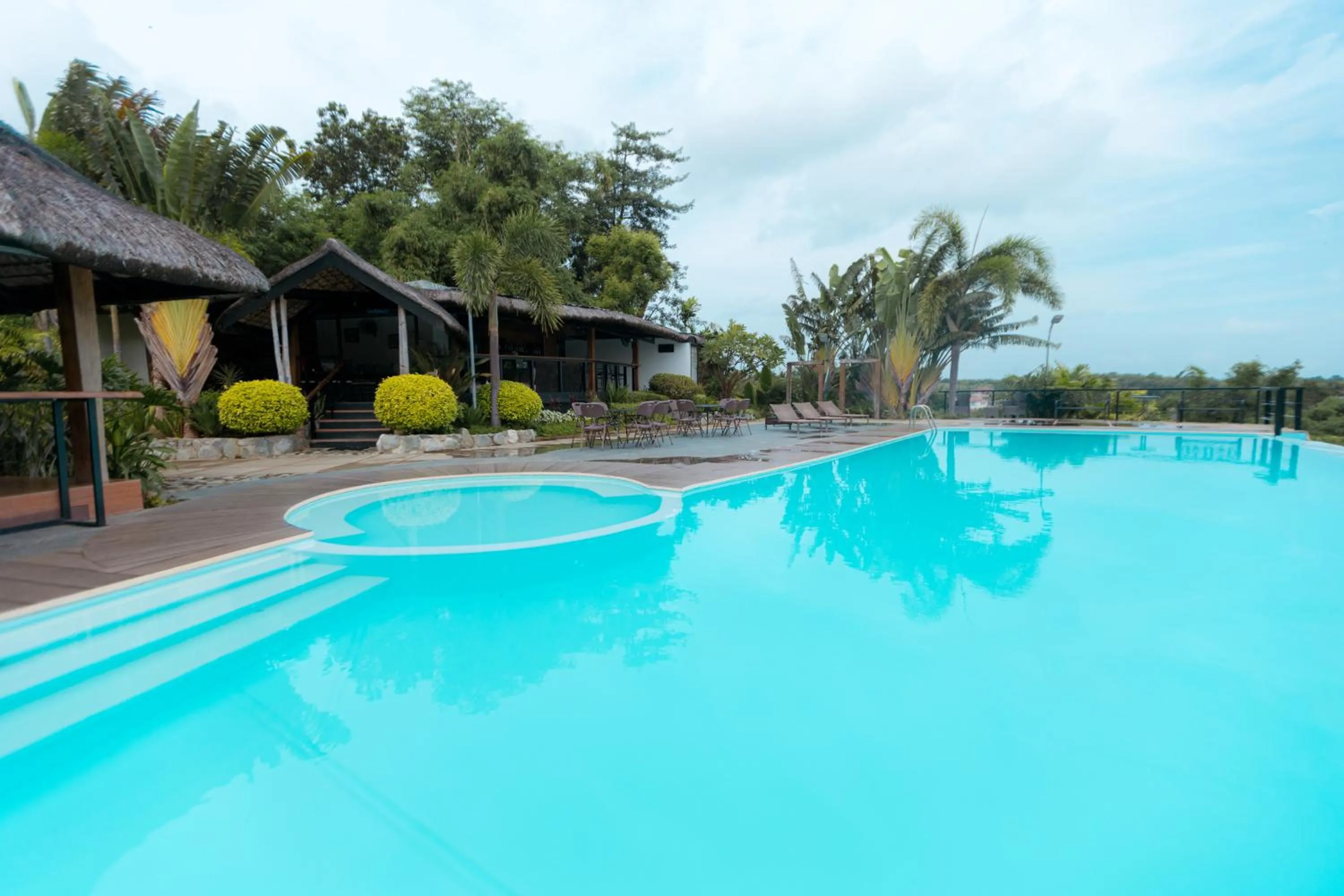 Swimming pool in Bellagio Hills Hotel and Restaurant