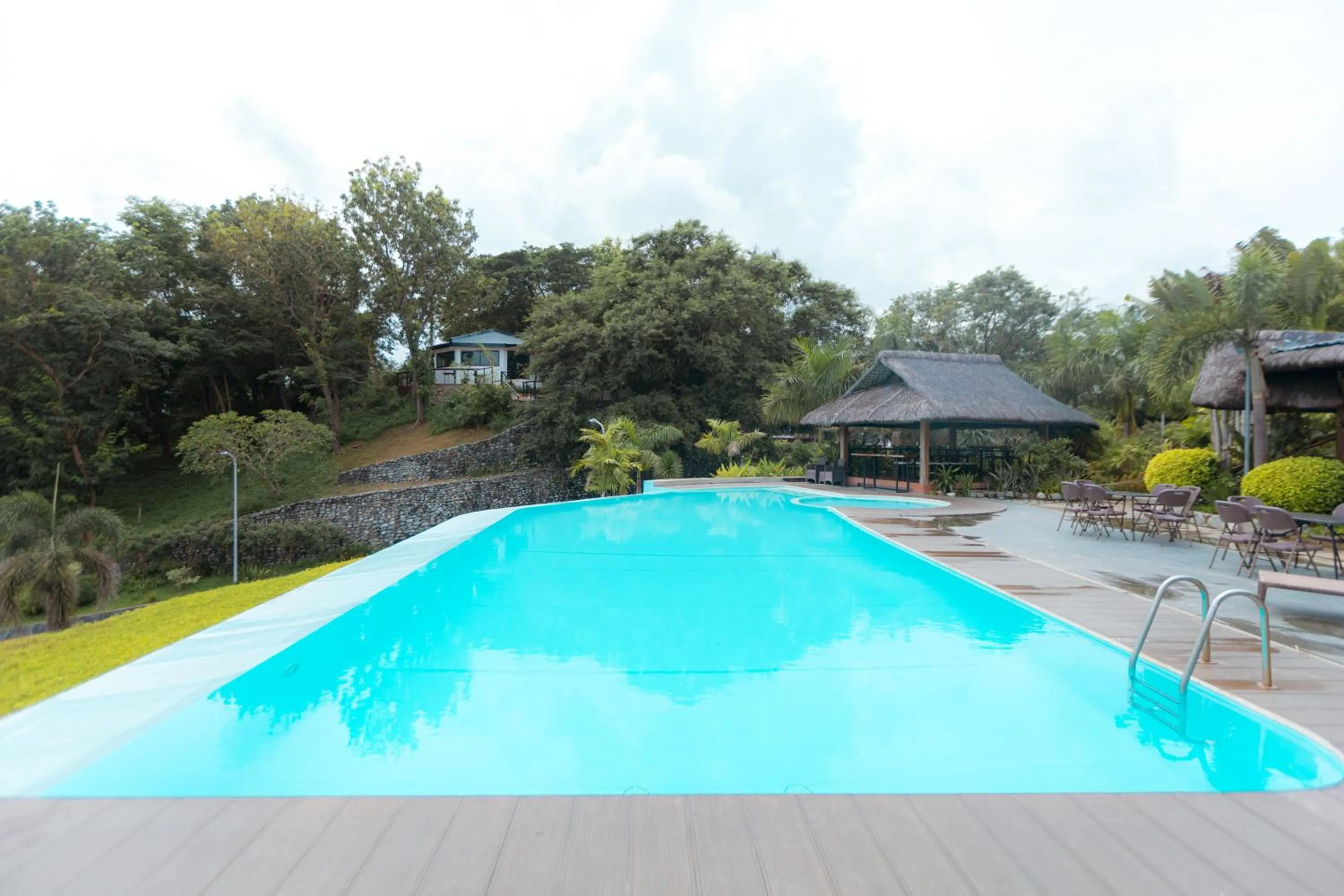 Pool view in Bellagio Hills Hotel and Restaurant