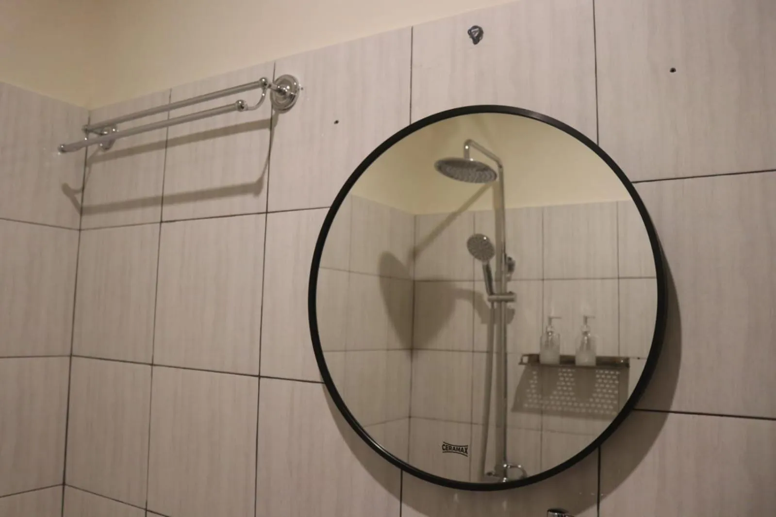 Shower in BALE DATU BUNGALLOW