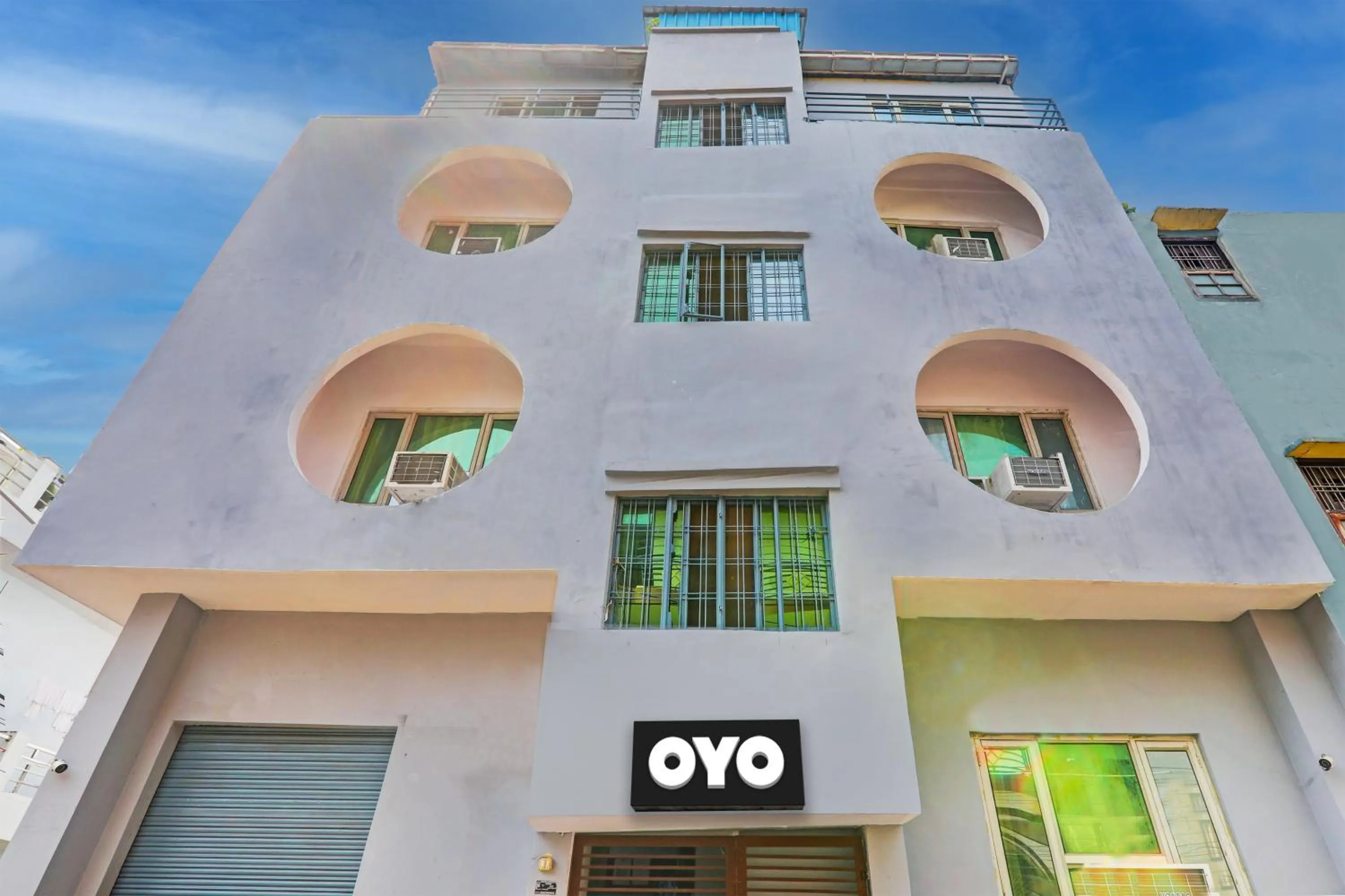 Facade/entrance in Super Hotel O Raama