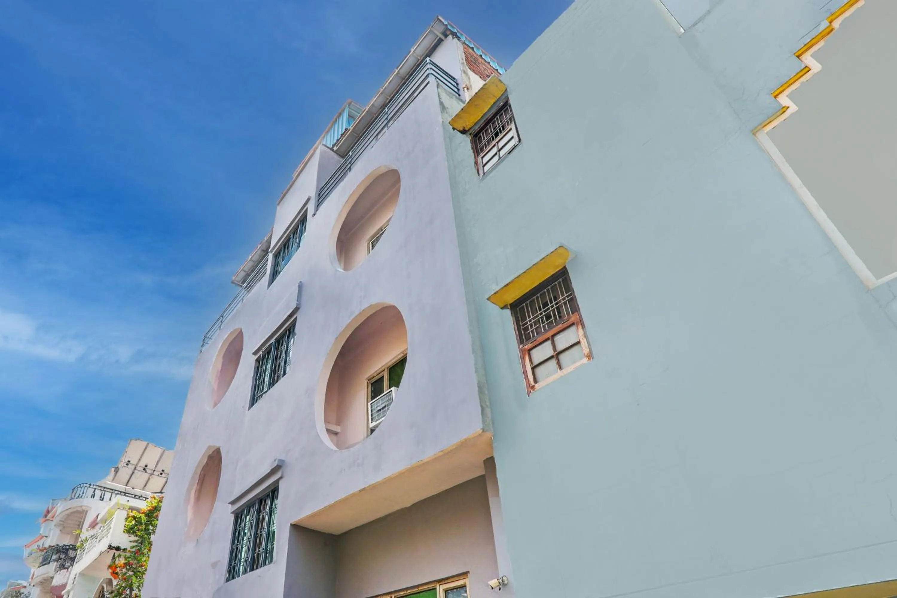 Facade/entrance in Super Hotel O Raama