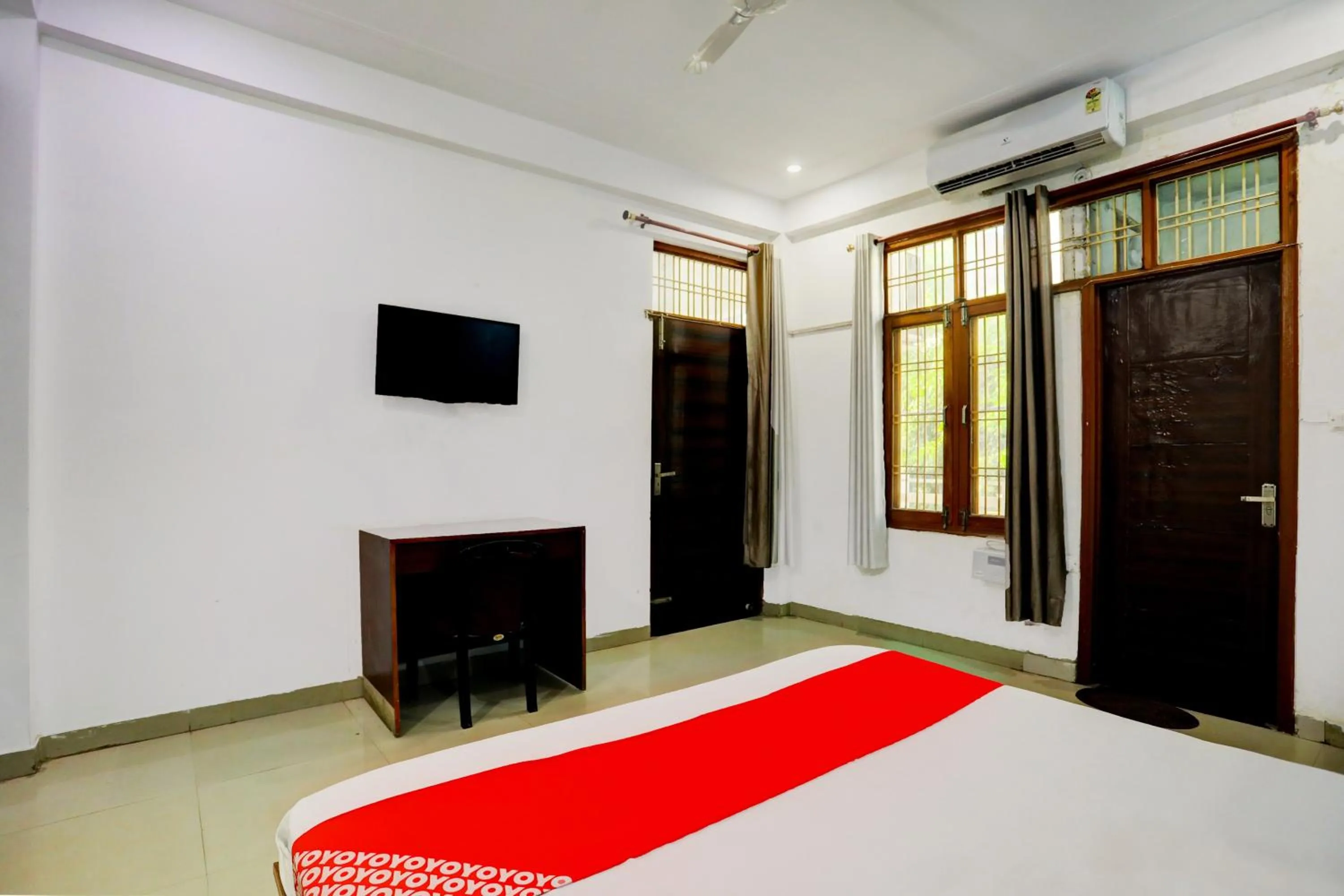 Lobby or reception in Hotel O Virasat Guest House