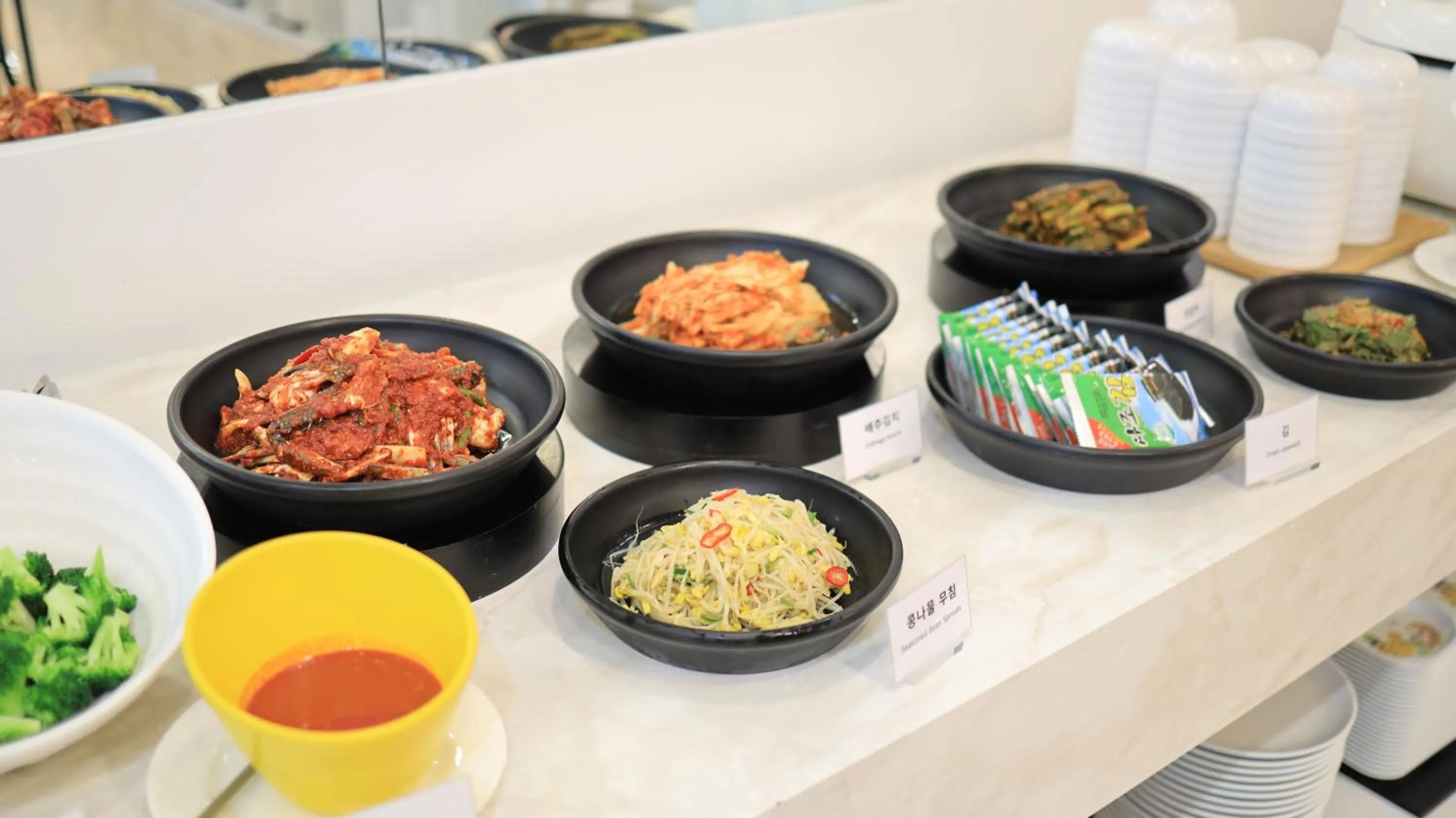 Restaurant/places to eat in The Hotel Soo