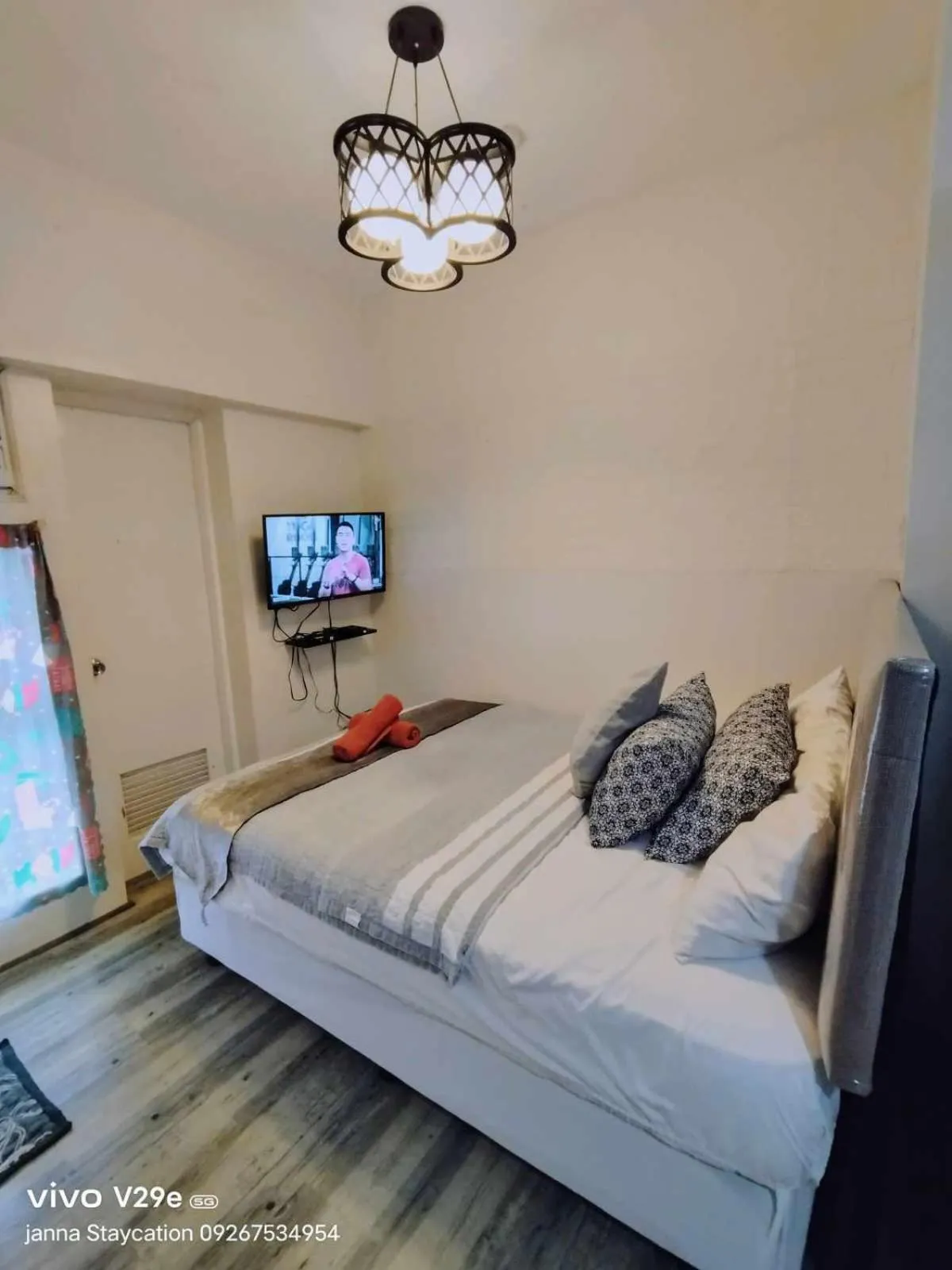 Bed in Tagaytay Staycation Prime Residences Cityland by Shee