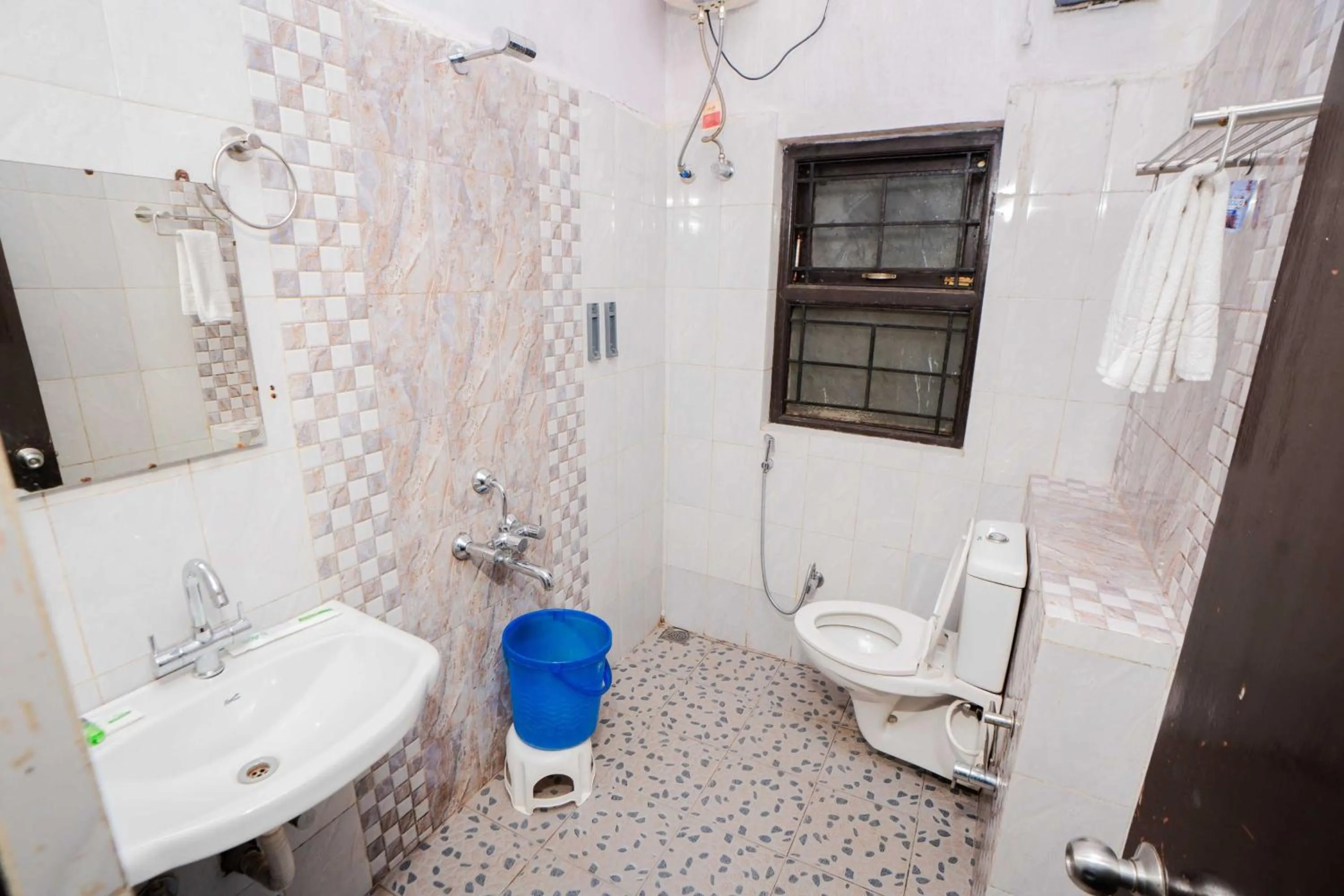 Toilet in Tulips Resorts - Elkhill