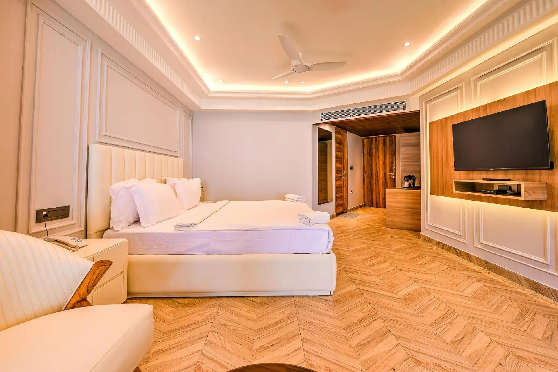 Bed in Silver Sand Sea Princess Beach Resort