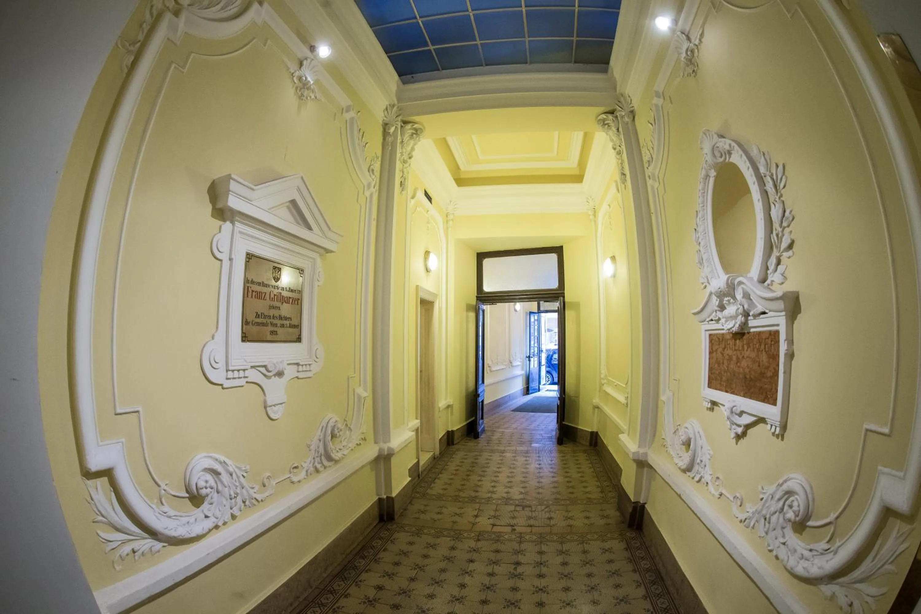 Property building in City Pension Stephansplatz I Self Check In