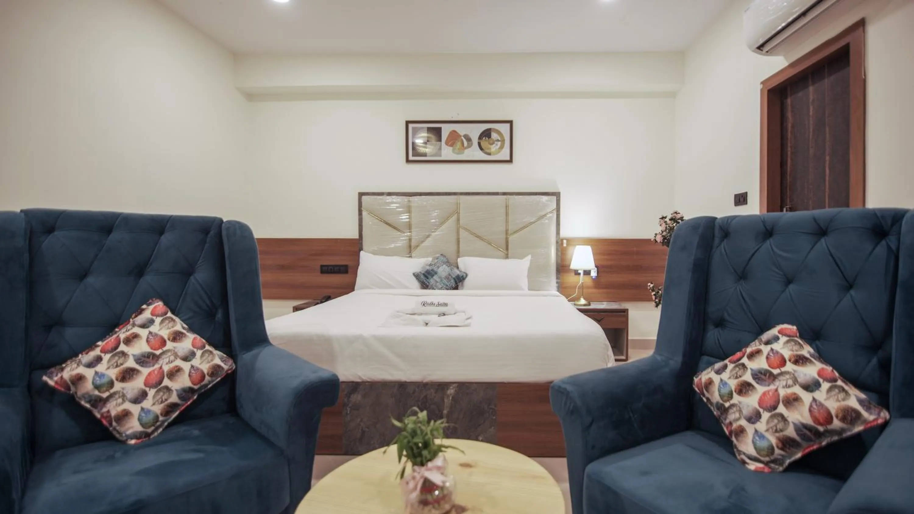 Living room in Radhe Suites