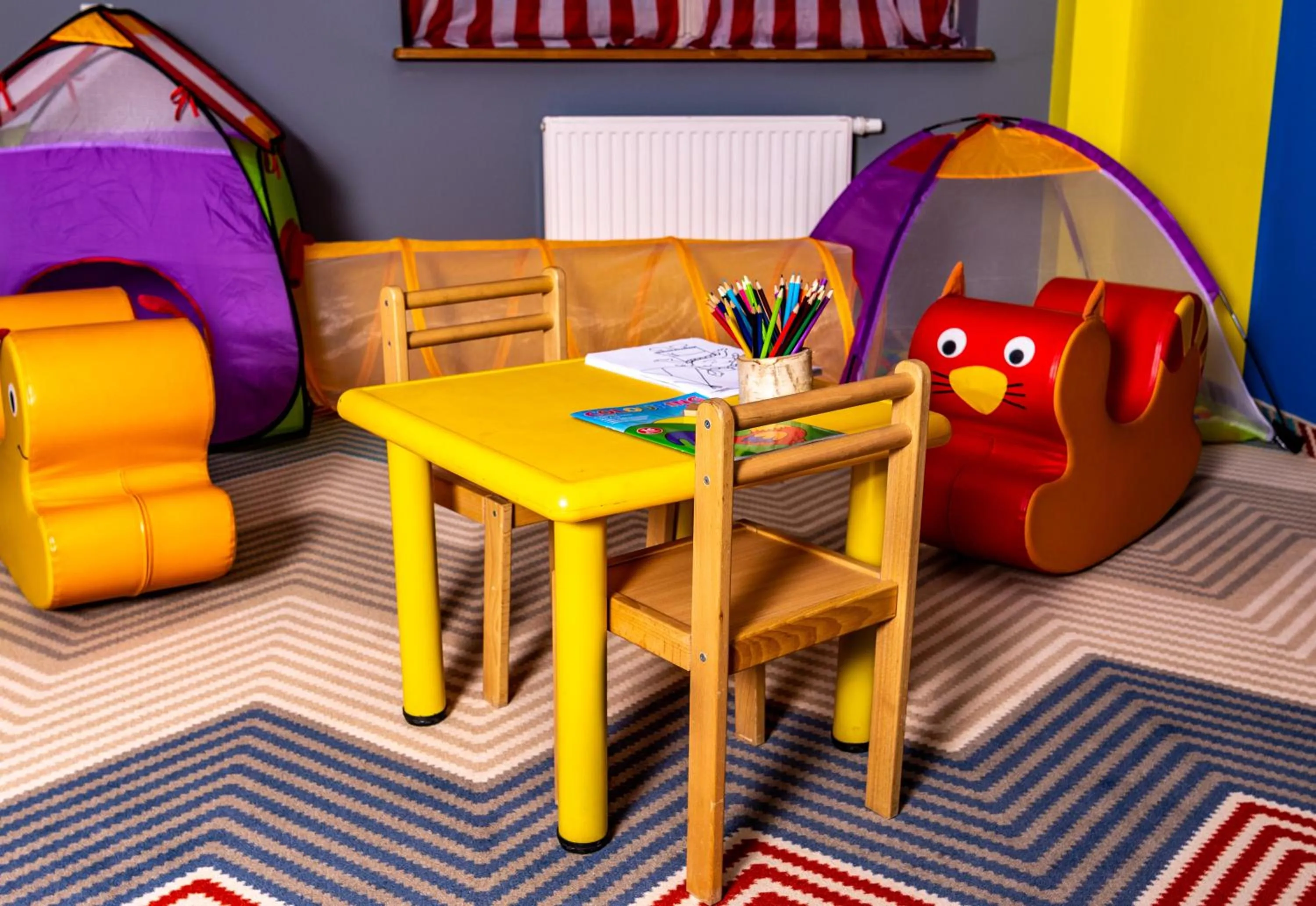 children in Hotel Texas***